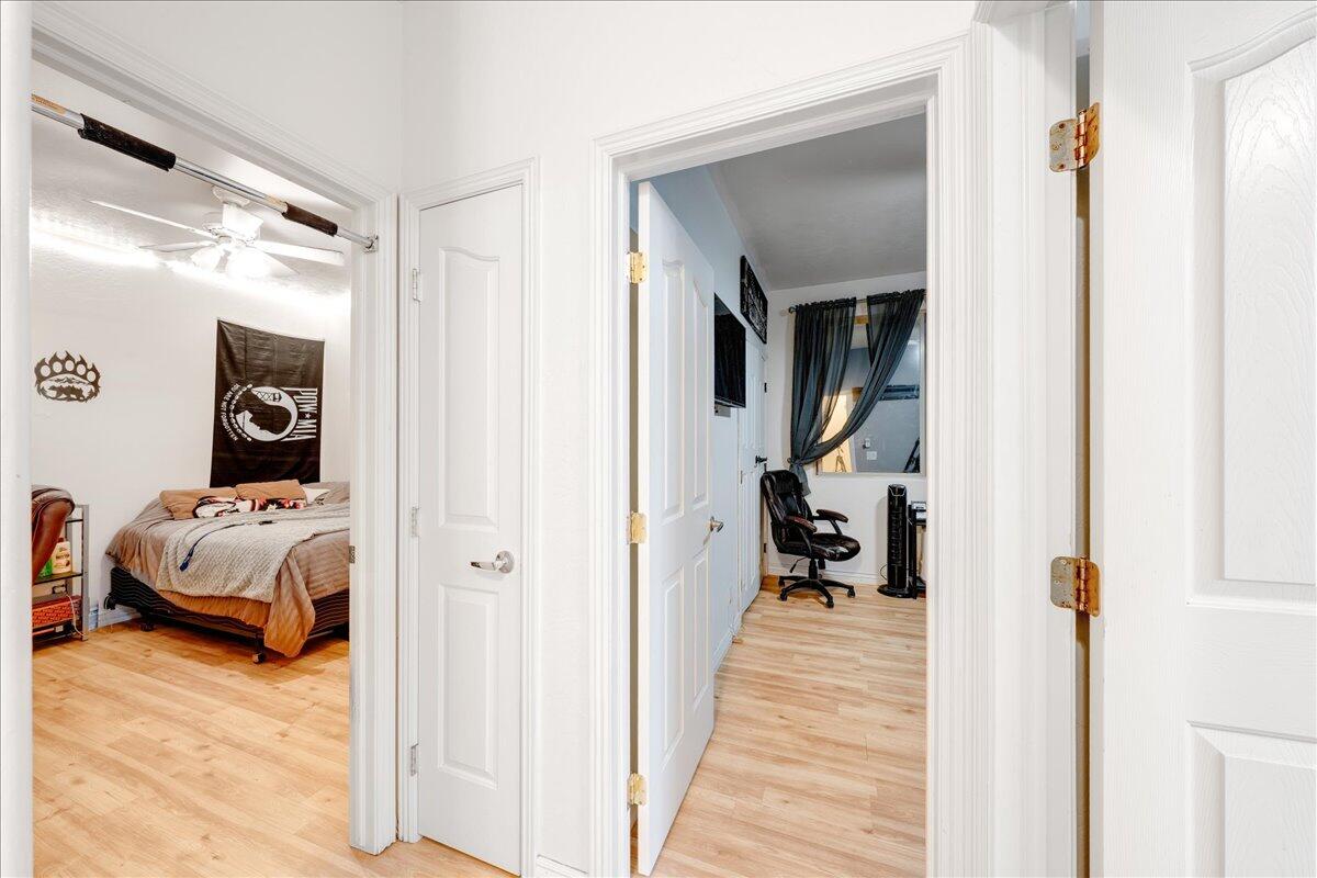 ROYAL OAKS - Residential