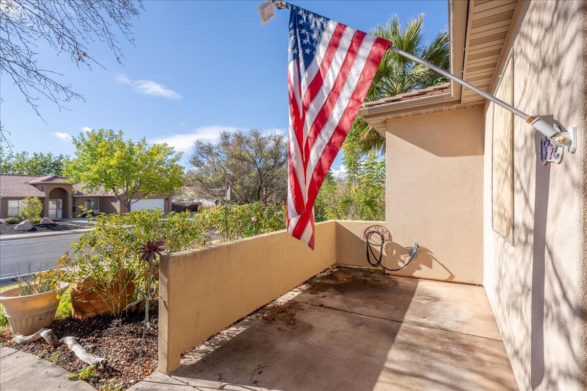 ROYAL OAKS - Residential