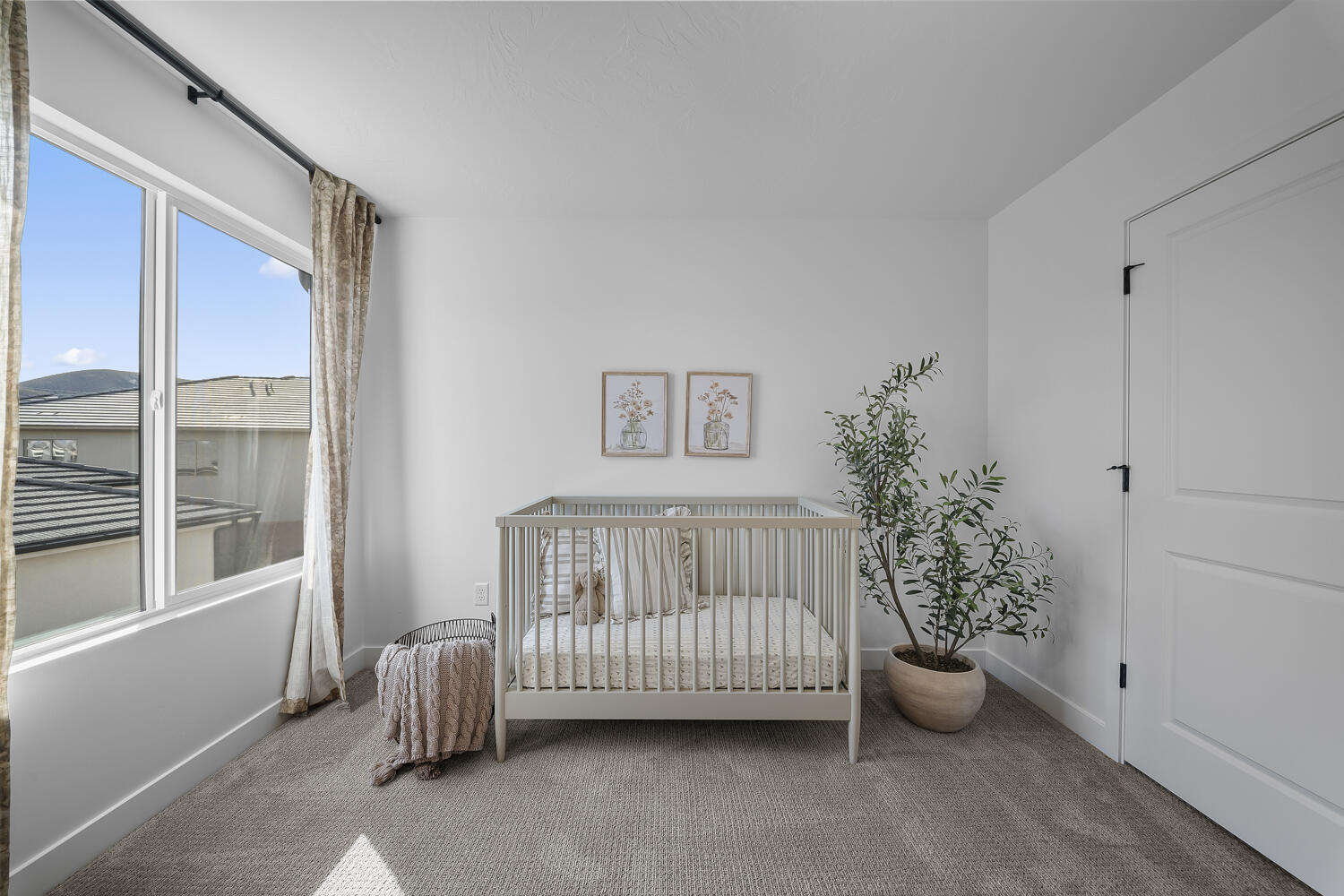 STANDING ROCK WEST AT LONG VALLEY - Residential