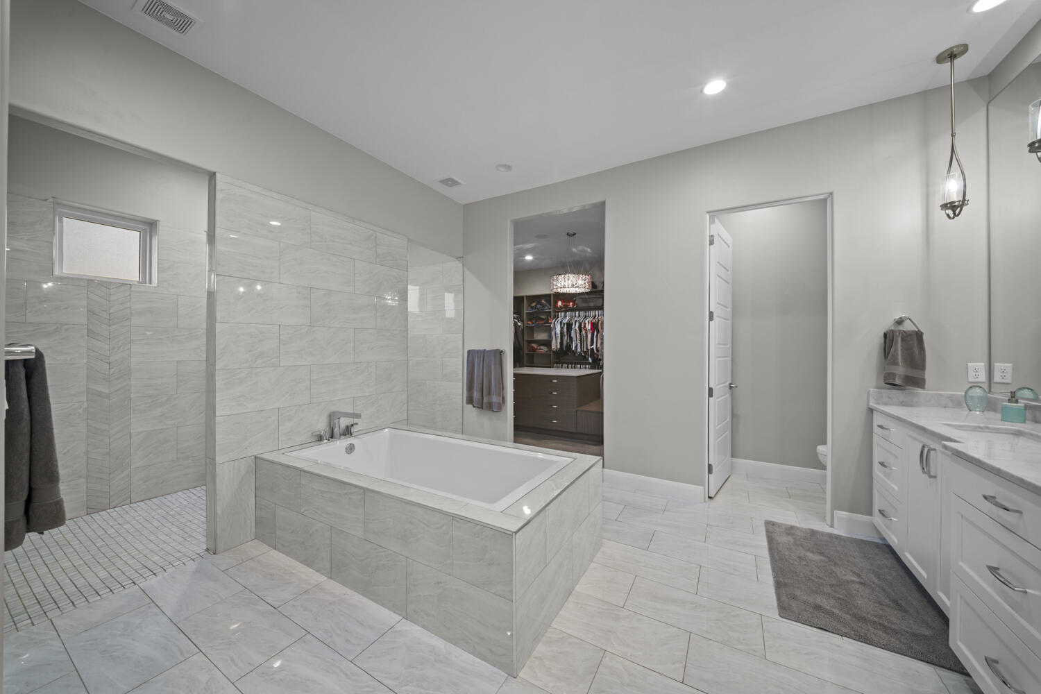 MEADOW VALLEY FARMS - Residential