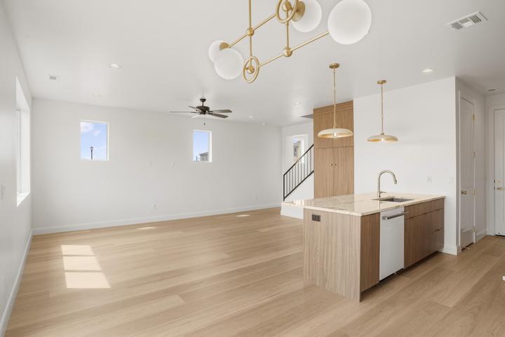 MANGATA TOWNHOMES - Residential