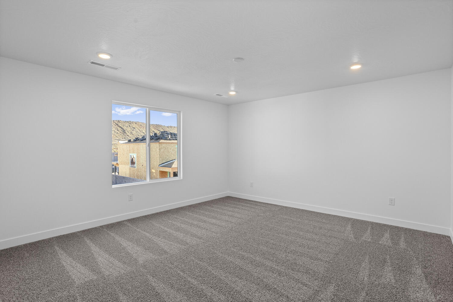 STANDING ROCK EAST AT LONG VALLEY - Residential