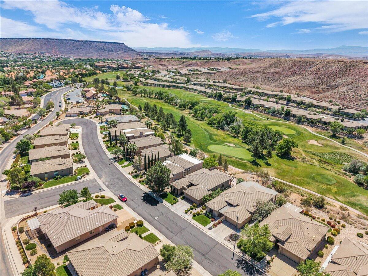 SANTA MARIA AT SUNBROOK - Residential
