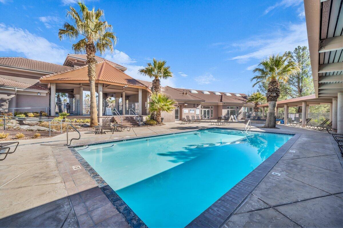 SANTA MARIA AT SUNBROOK - Residential