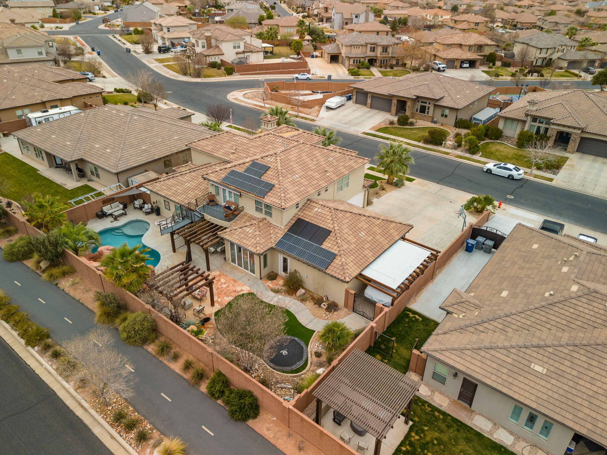 SUN VALLEY ESTATES - Residential