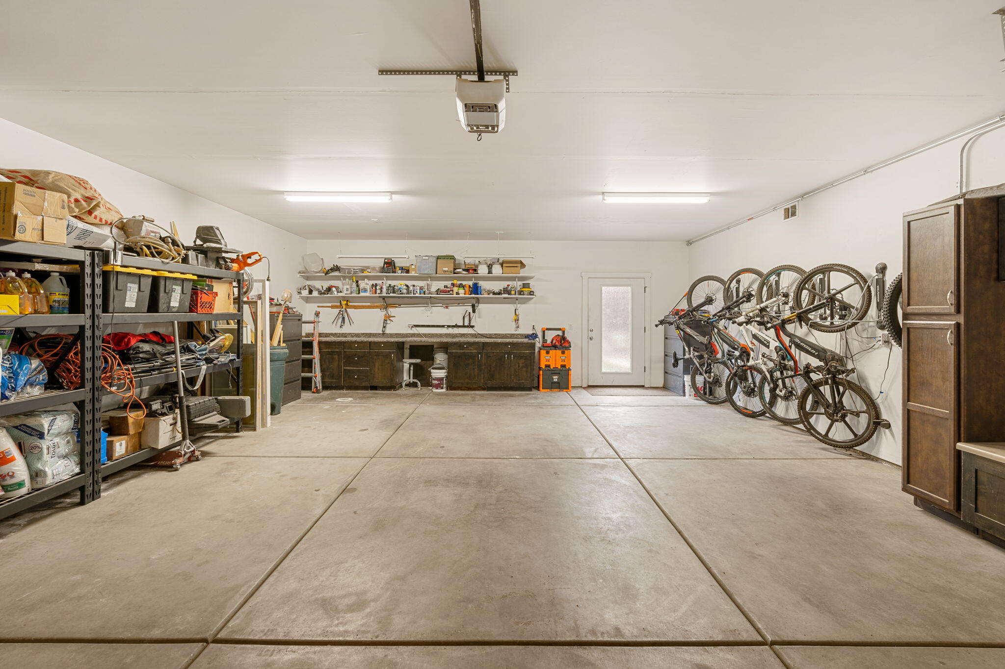 SUN VALLEY ESTATES - Residential