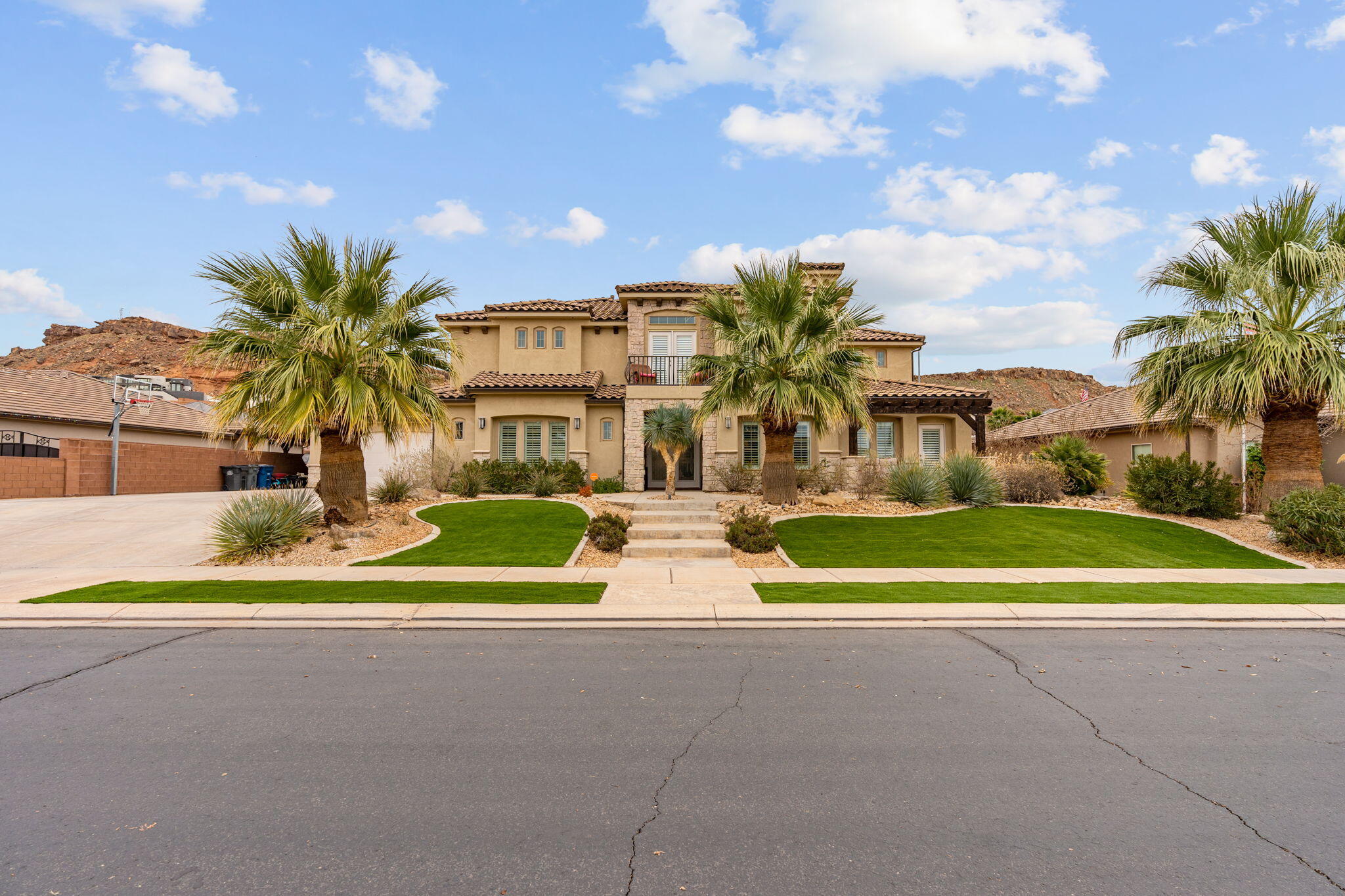 SUN VALLEY ESTATES - Residential