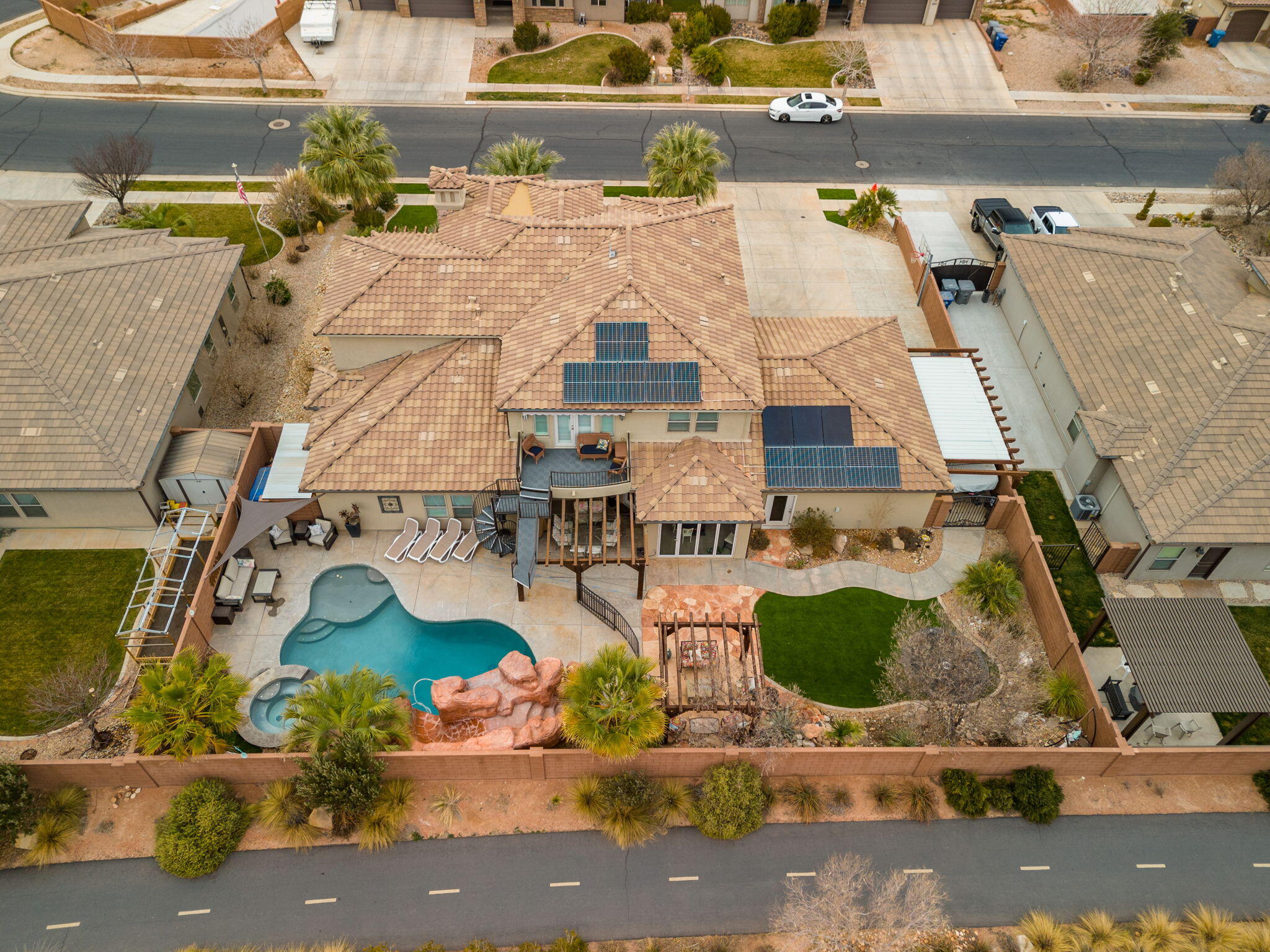 SUN VALLEY ESTATES - Residential