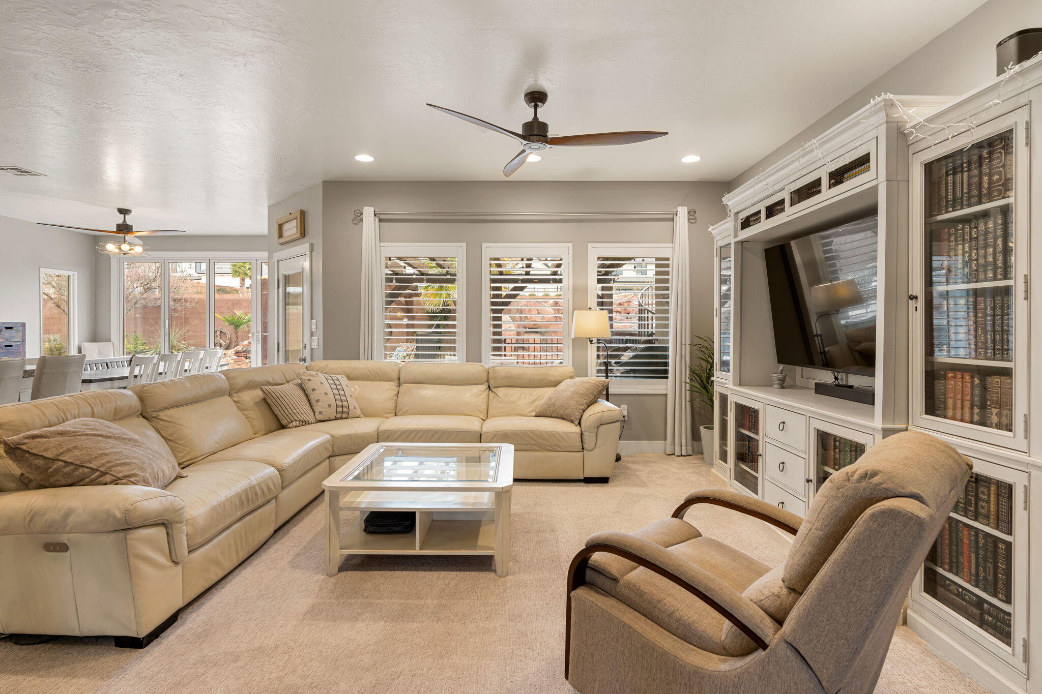 SUN VALLEY ESTATES - Residential