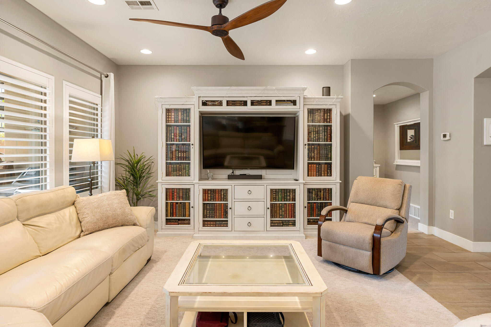 SUN VALLEY ESTATES - Residential