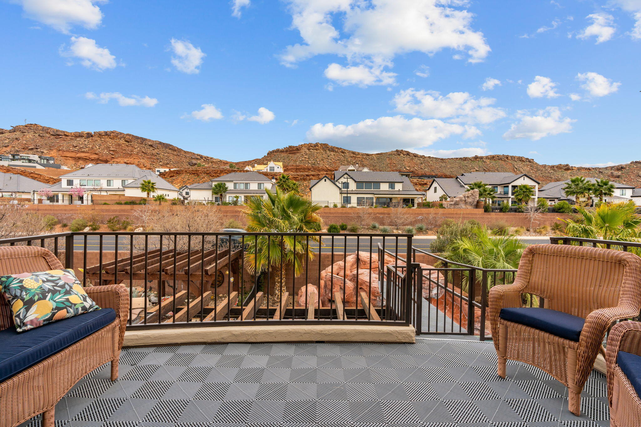 SUN VALLEY ESTATES - Residential