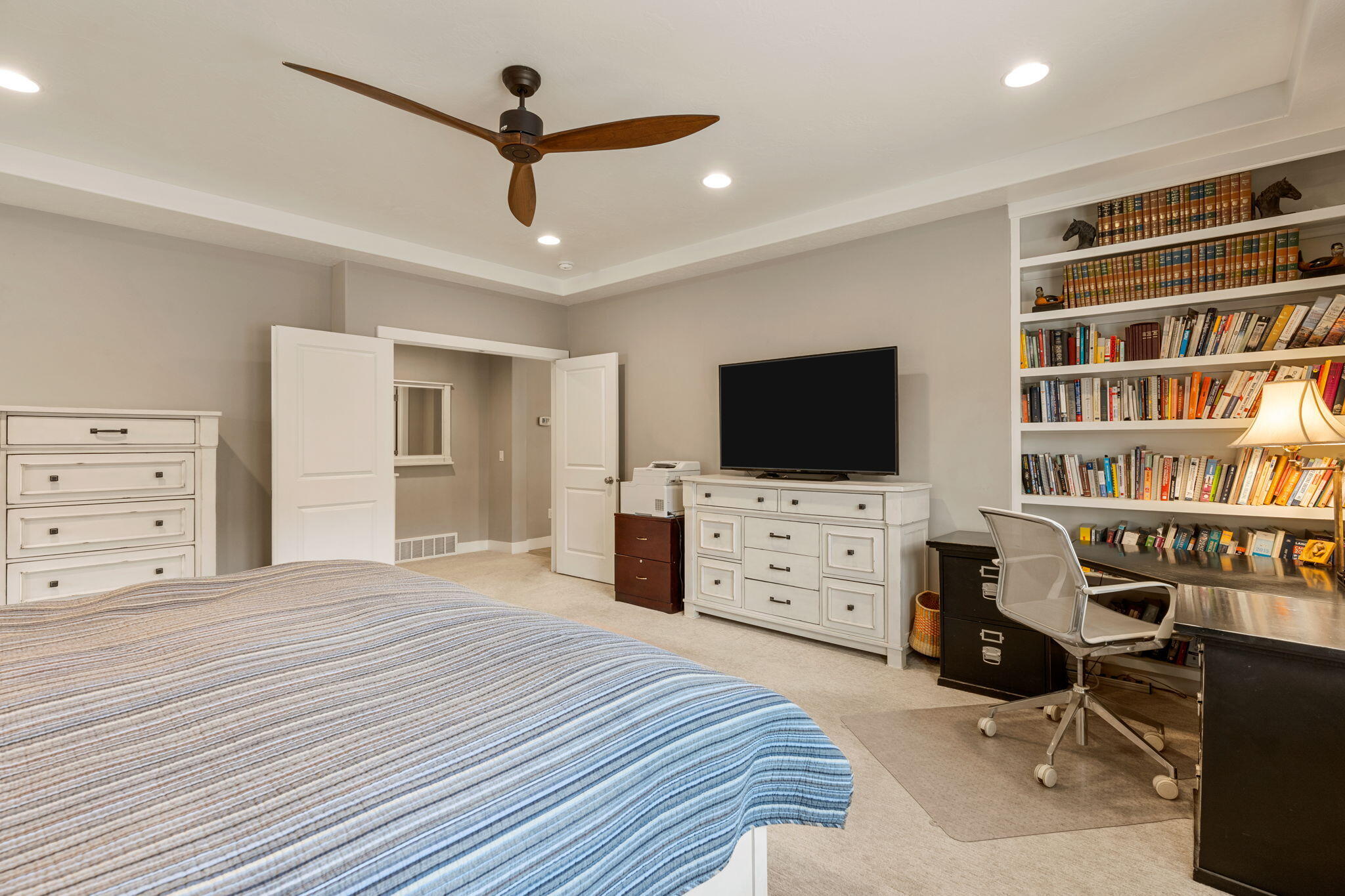 SUN VALLEY ESTATES - Residential