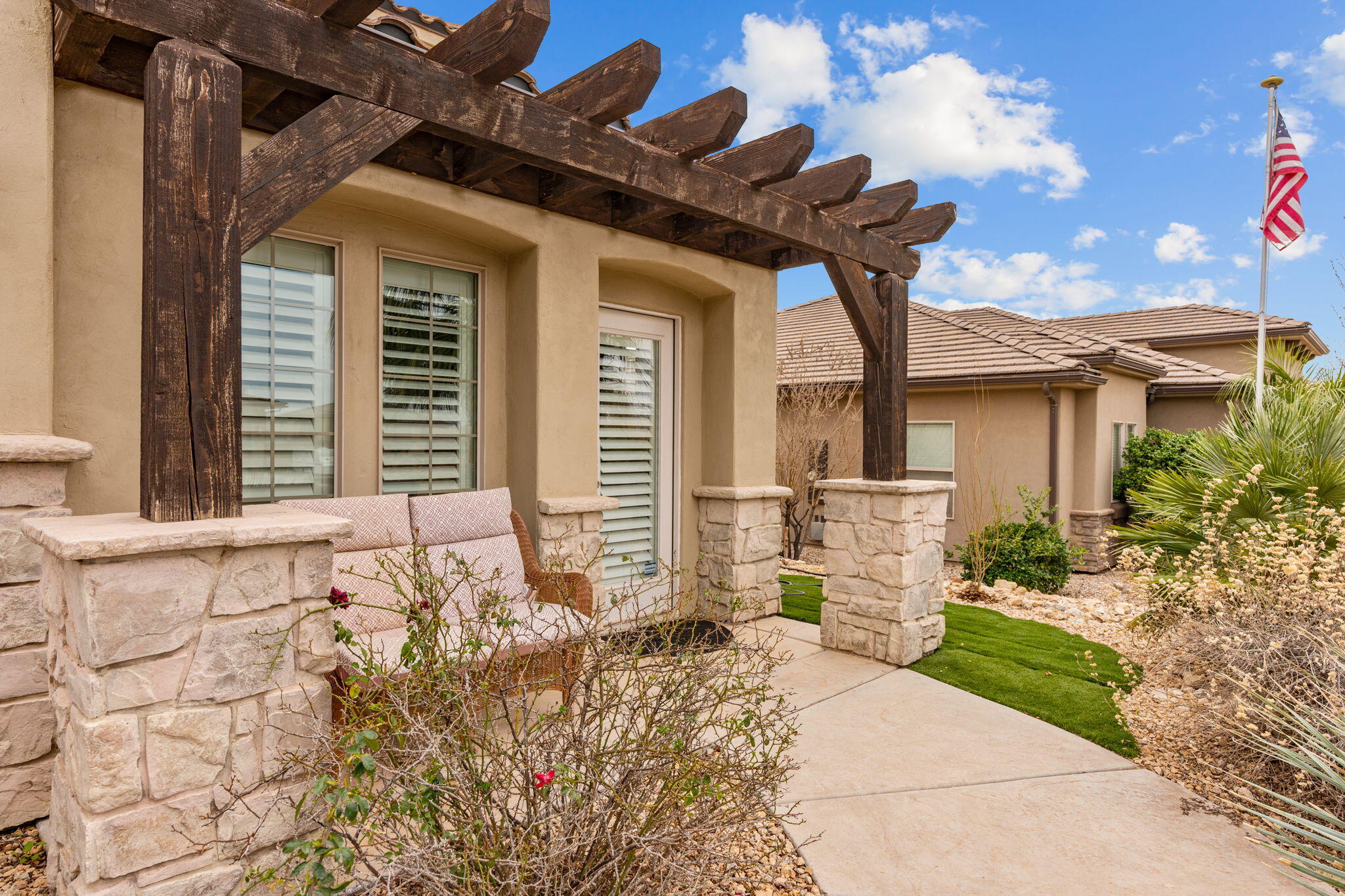 SUN VALLEY ESTATES - Residential