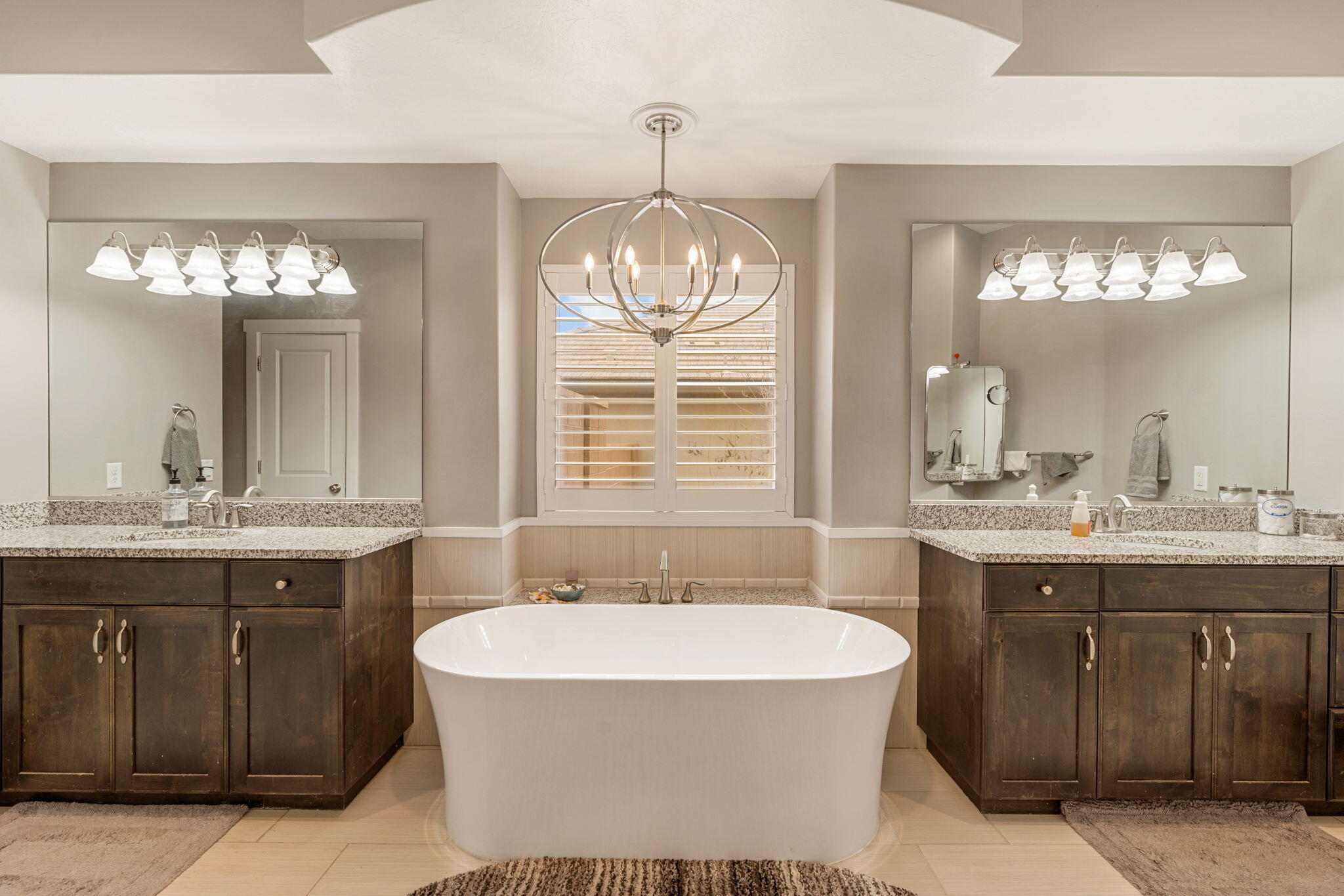 SUN VALLEY ESTATES - Residential