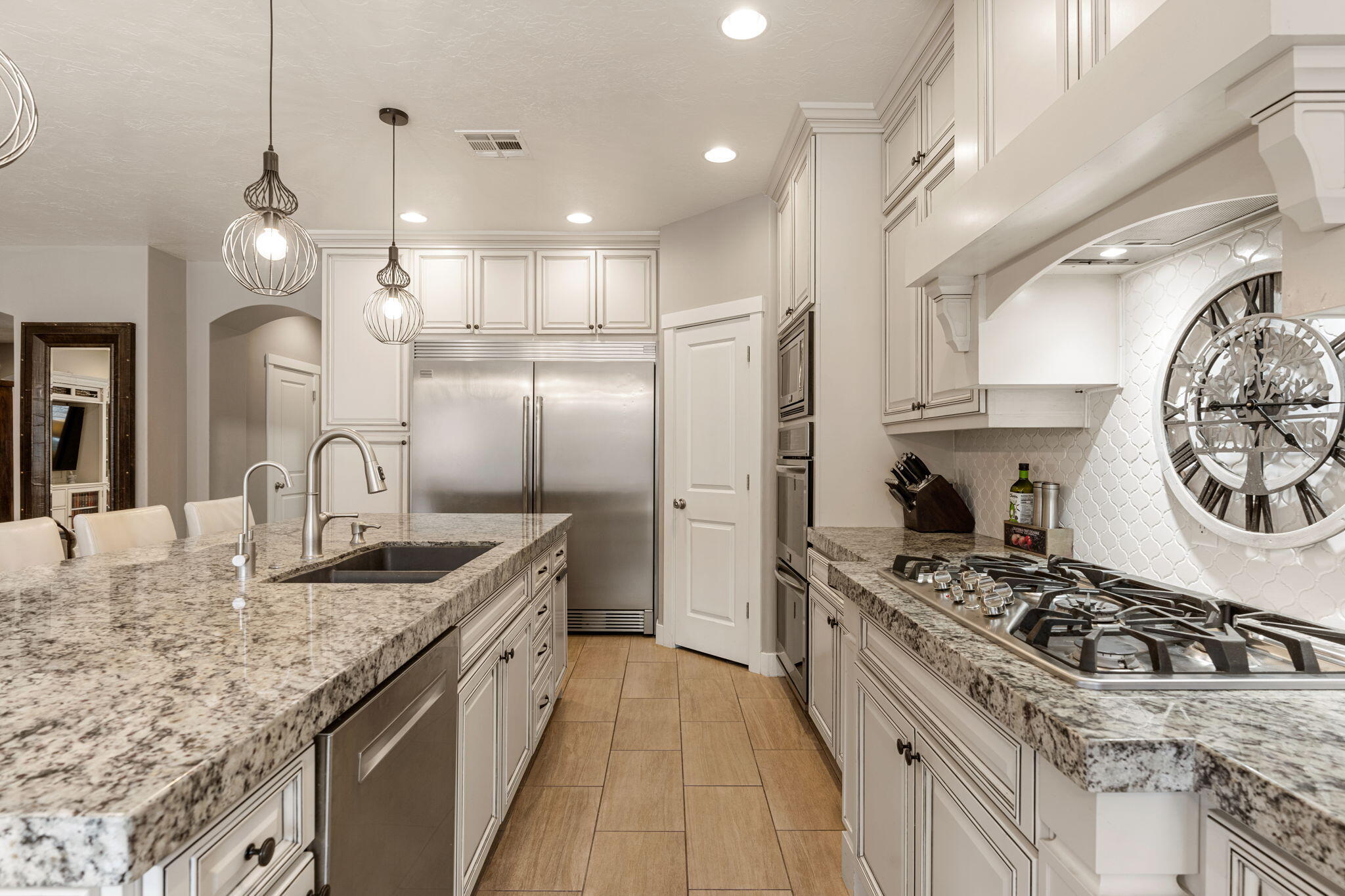 SUN VALLEY ESTATES - Residential