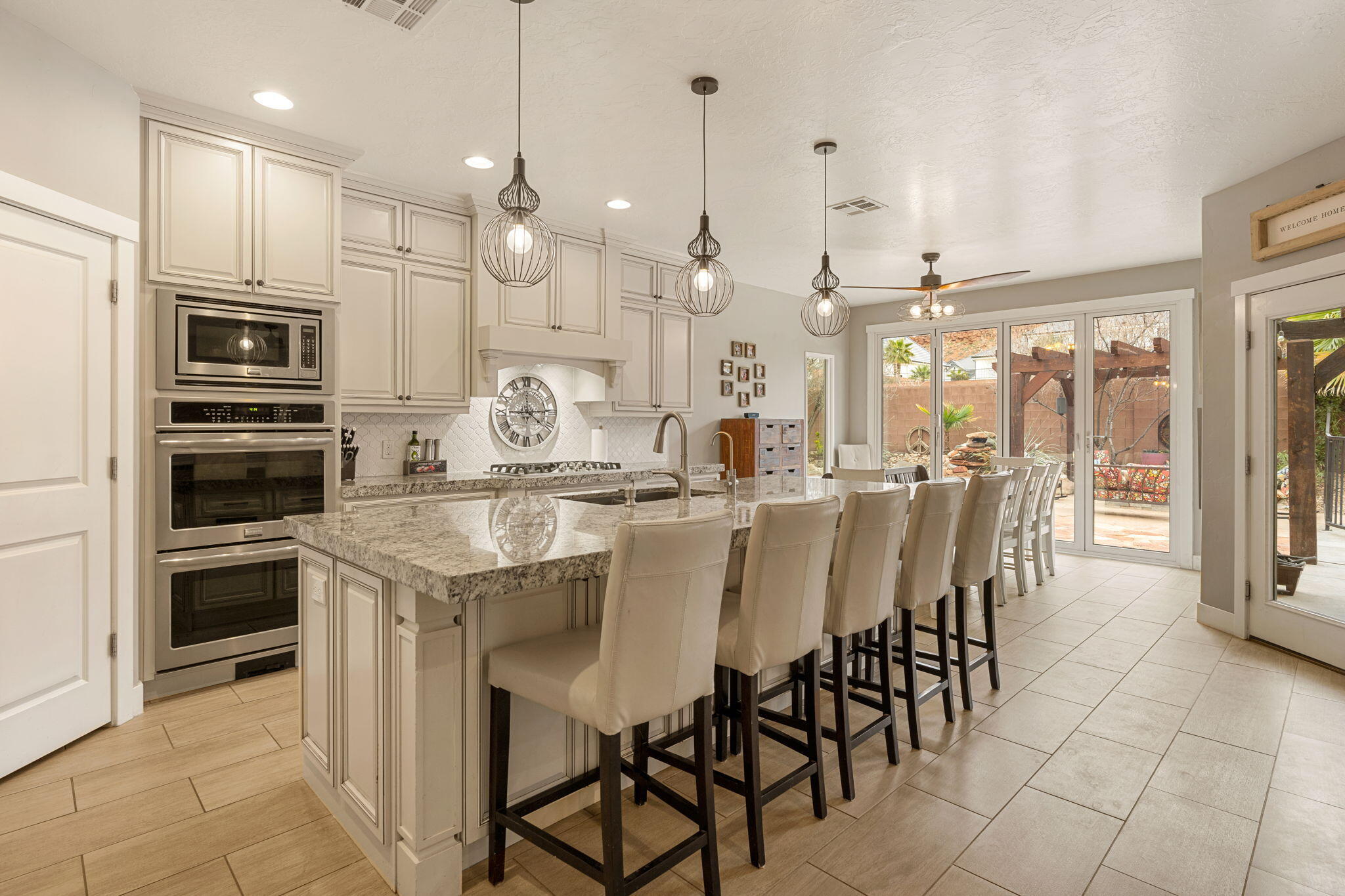 SUN VALLEY ESTATES - Residential