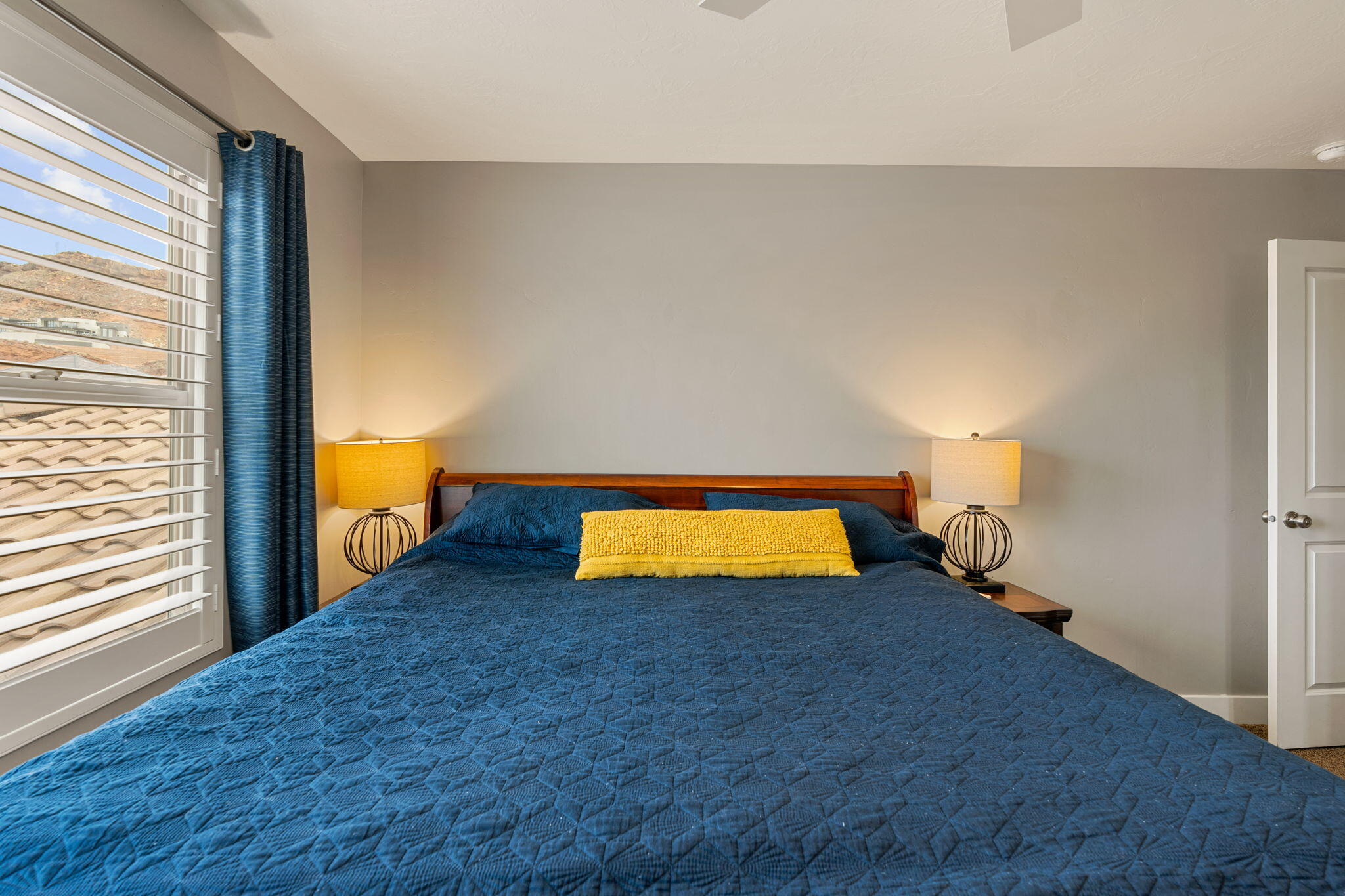 SUN VALLEY ESTATES - Residential