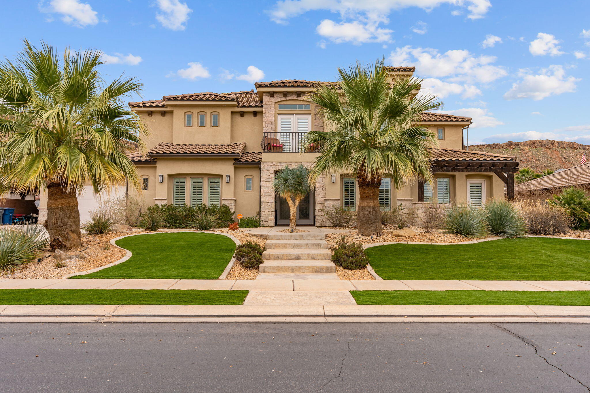 SUN VALLEY ESTATES - Residential