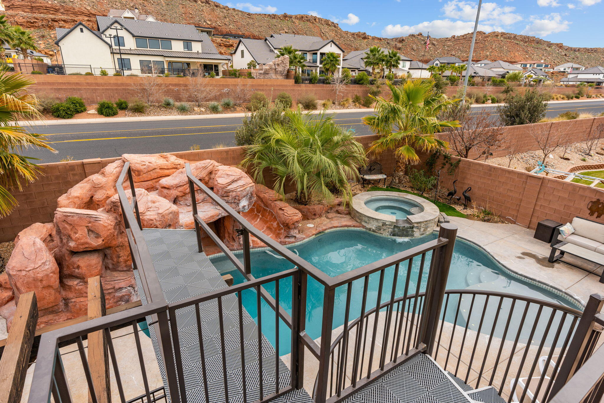 SUN VALLEY ESTATES - Residential