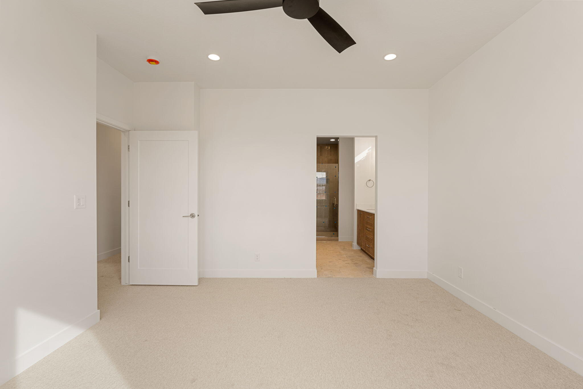 PIONEER POINTE - Residential