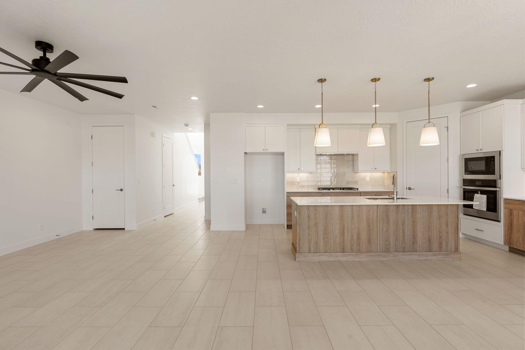 PIONEER POINTE - Residential