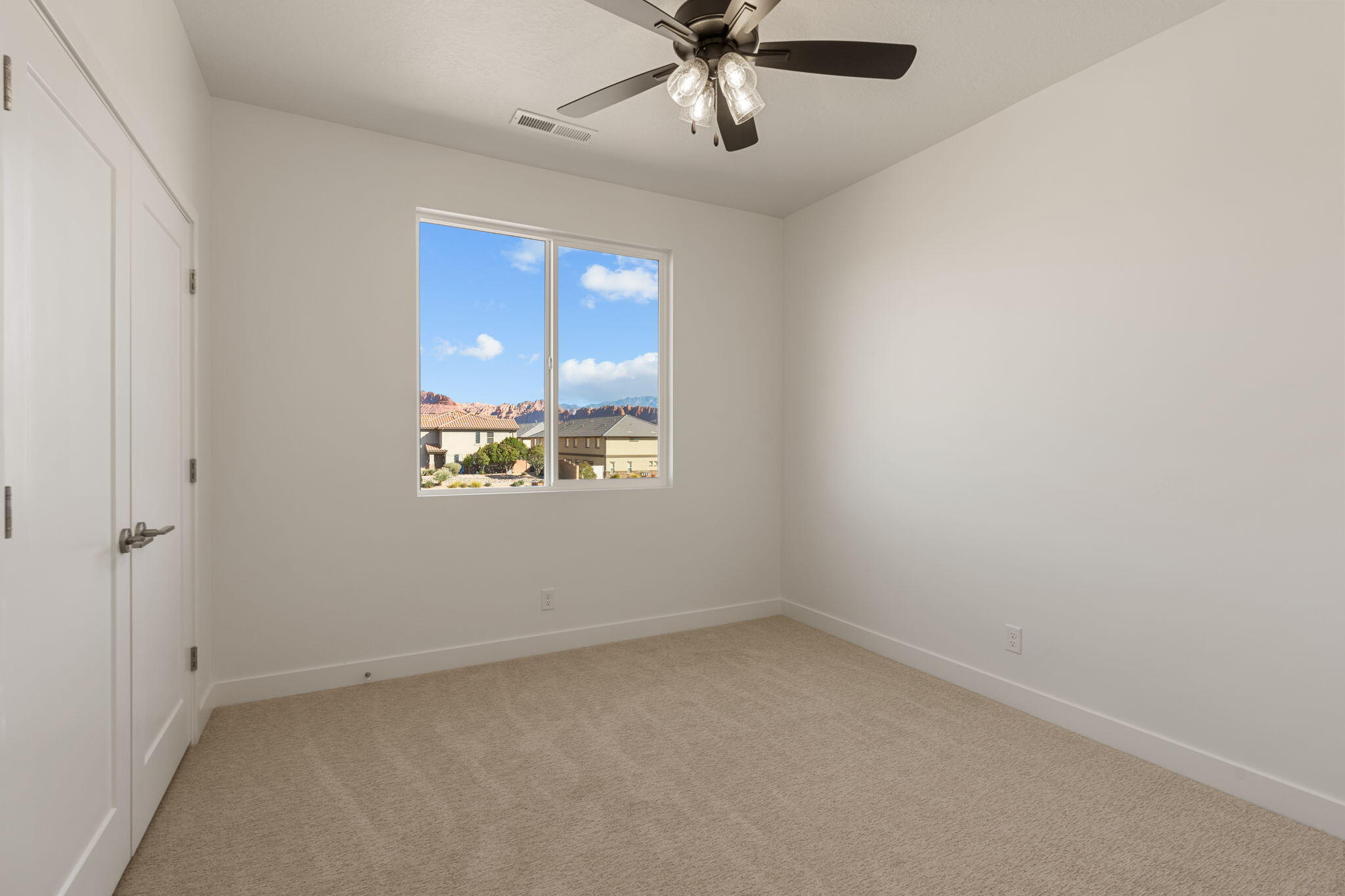 PIONEER POINTE - Residential