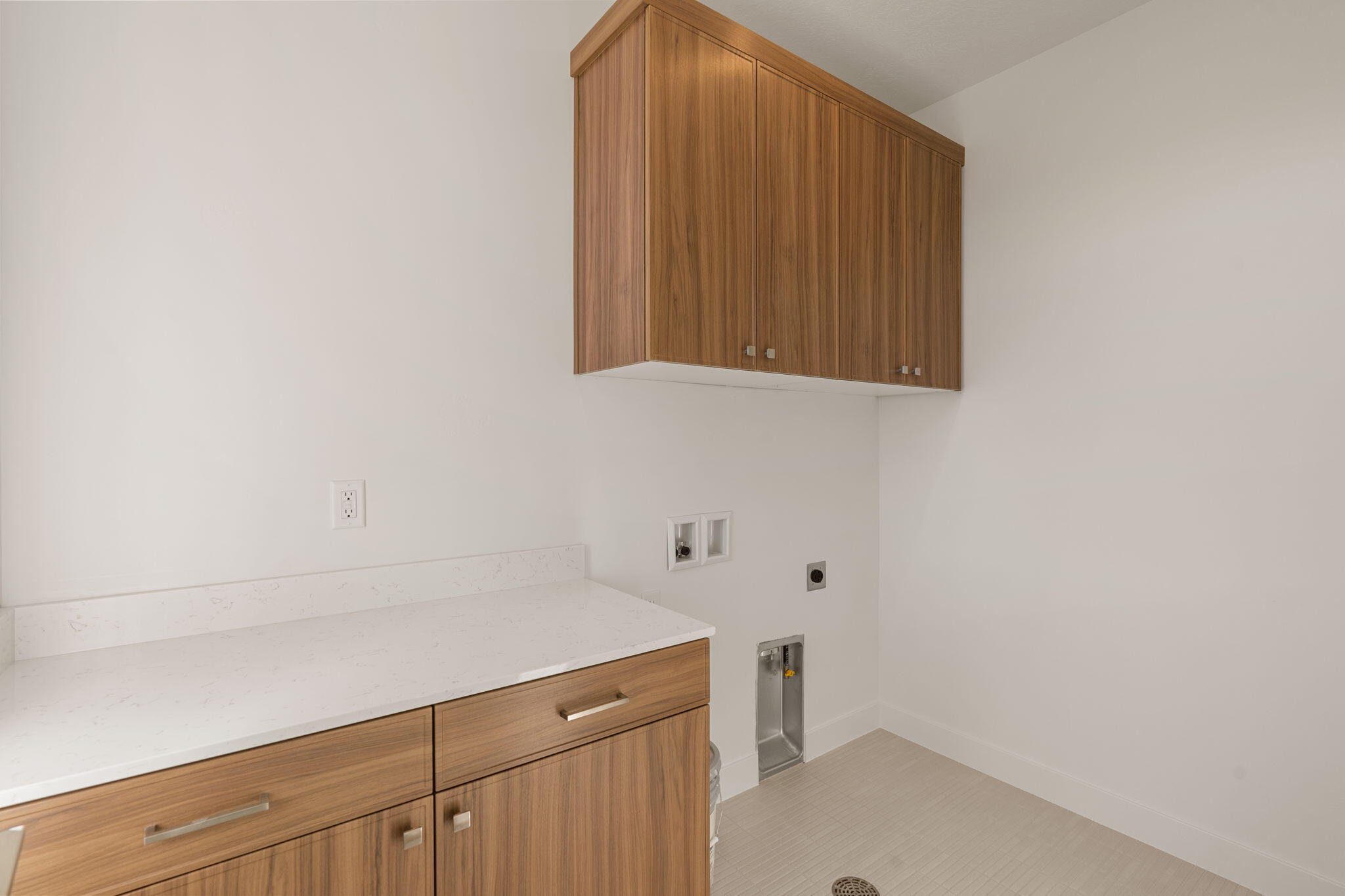 PIONEER POINTE - Residential