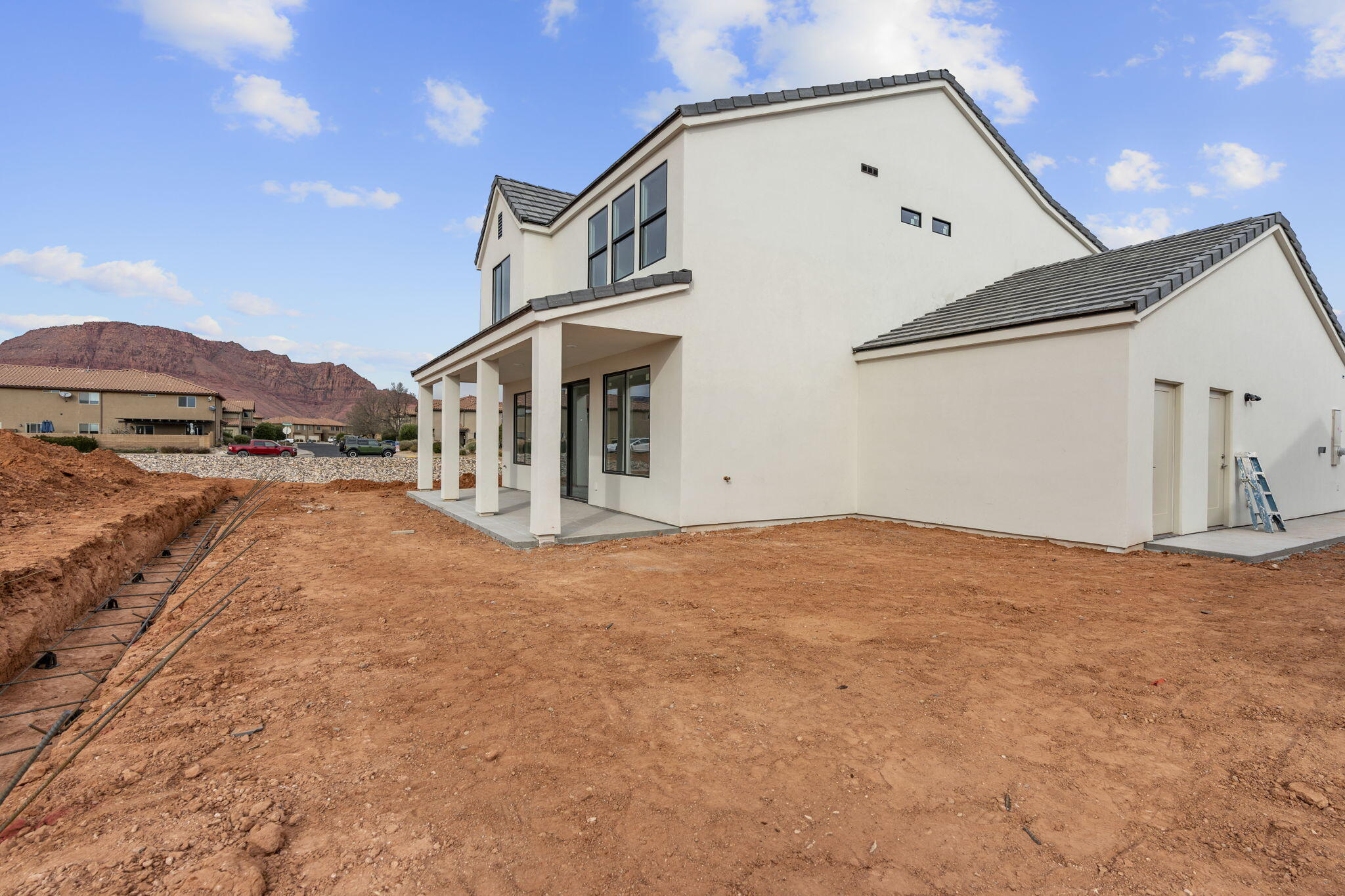 PIONEER POINTE - Residential