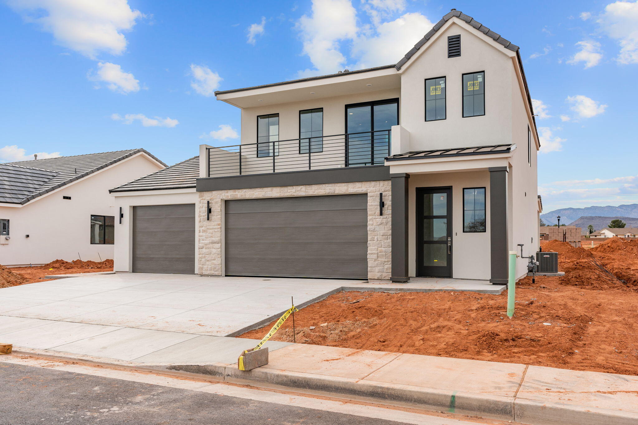 PIONEER POINTE - Residential