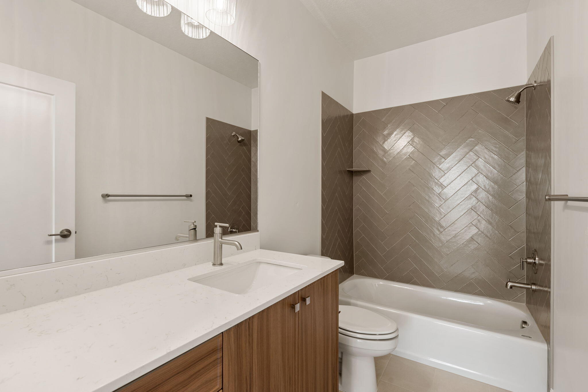 PIONEER POINTE - Residential