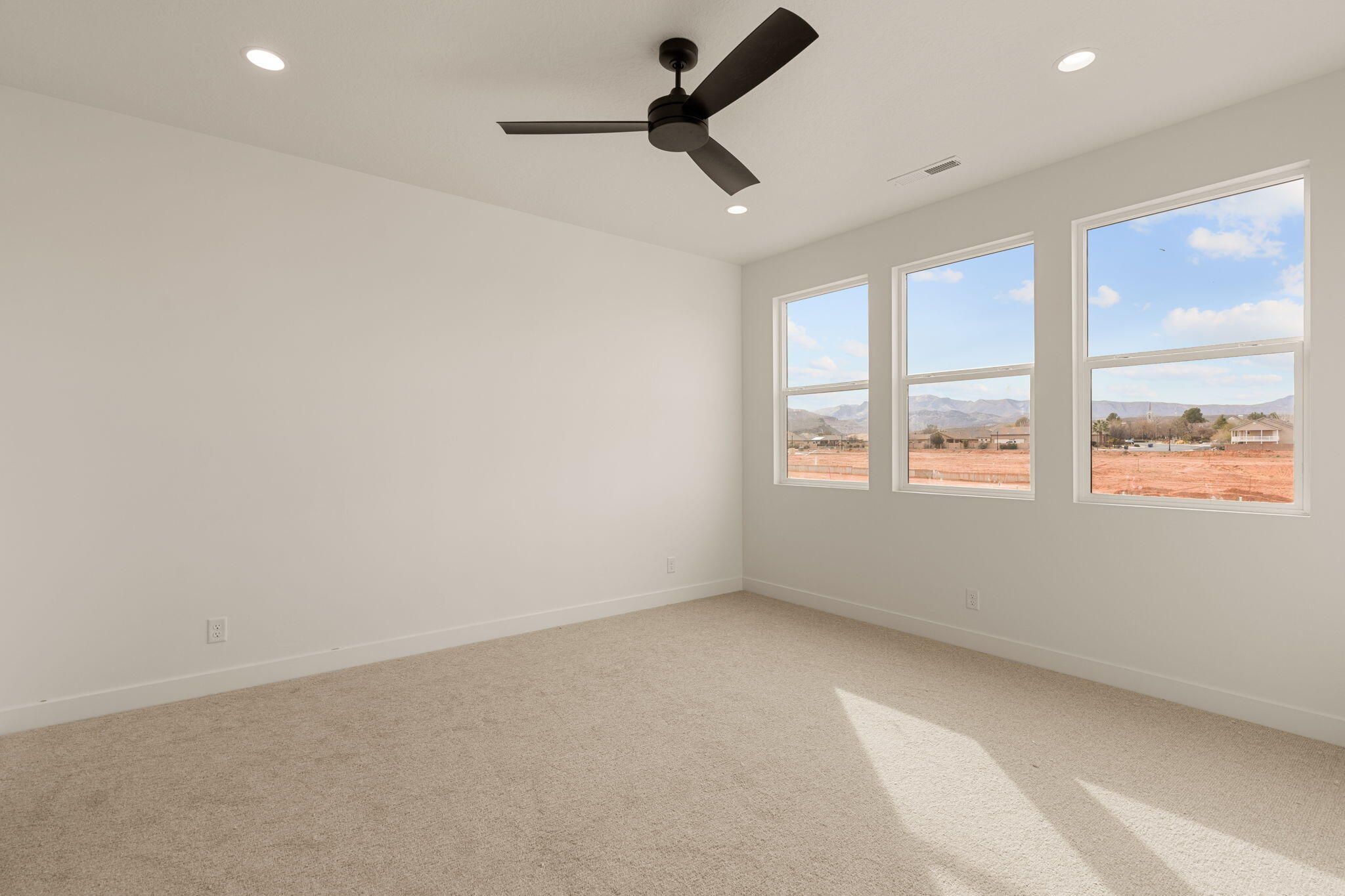 PIONEER POINTE - Residential