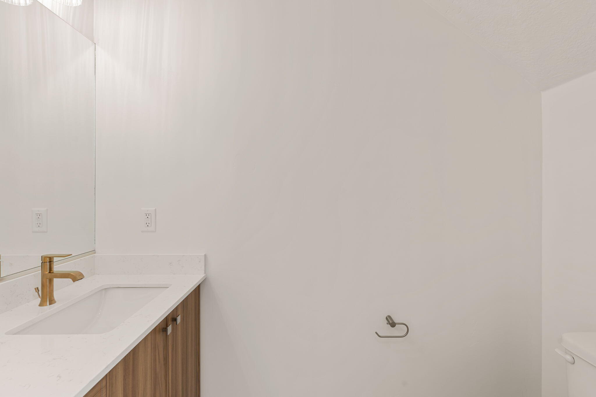 PIONEER POINTE - Residential