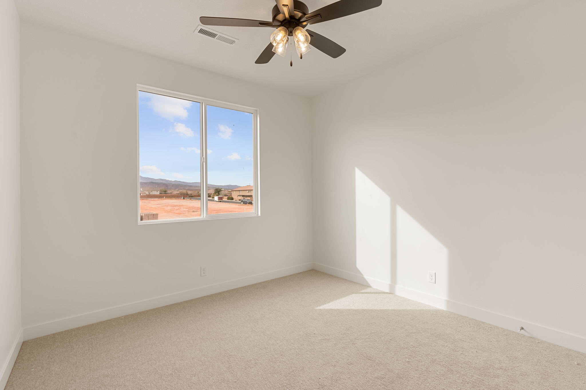 PIONEER POINTE - Residential