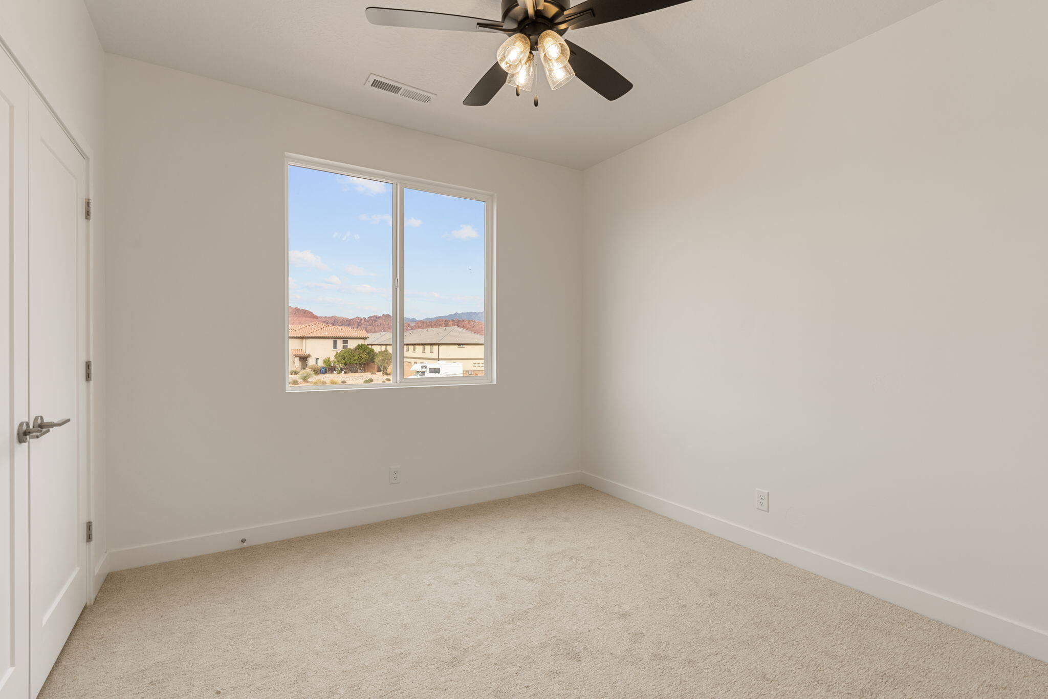 PIONEER POINTE - Residential