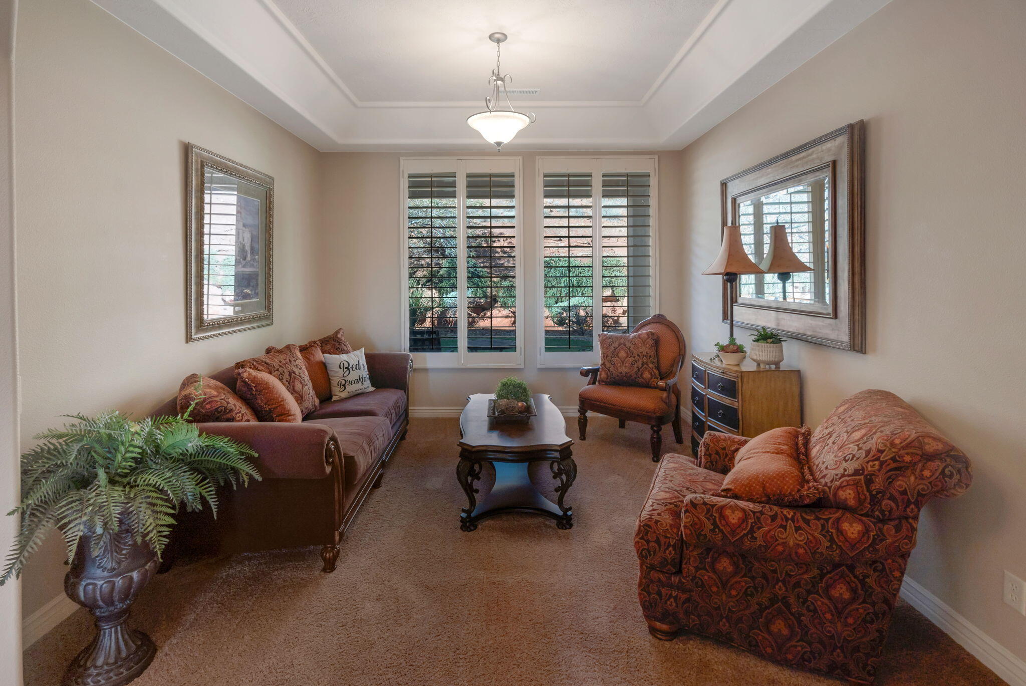 PARADISE CANYON - Residential