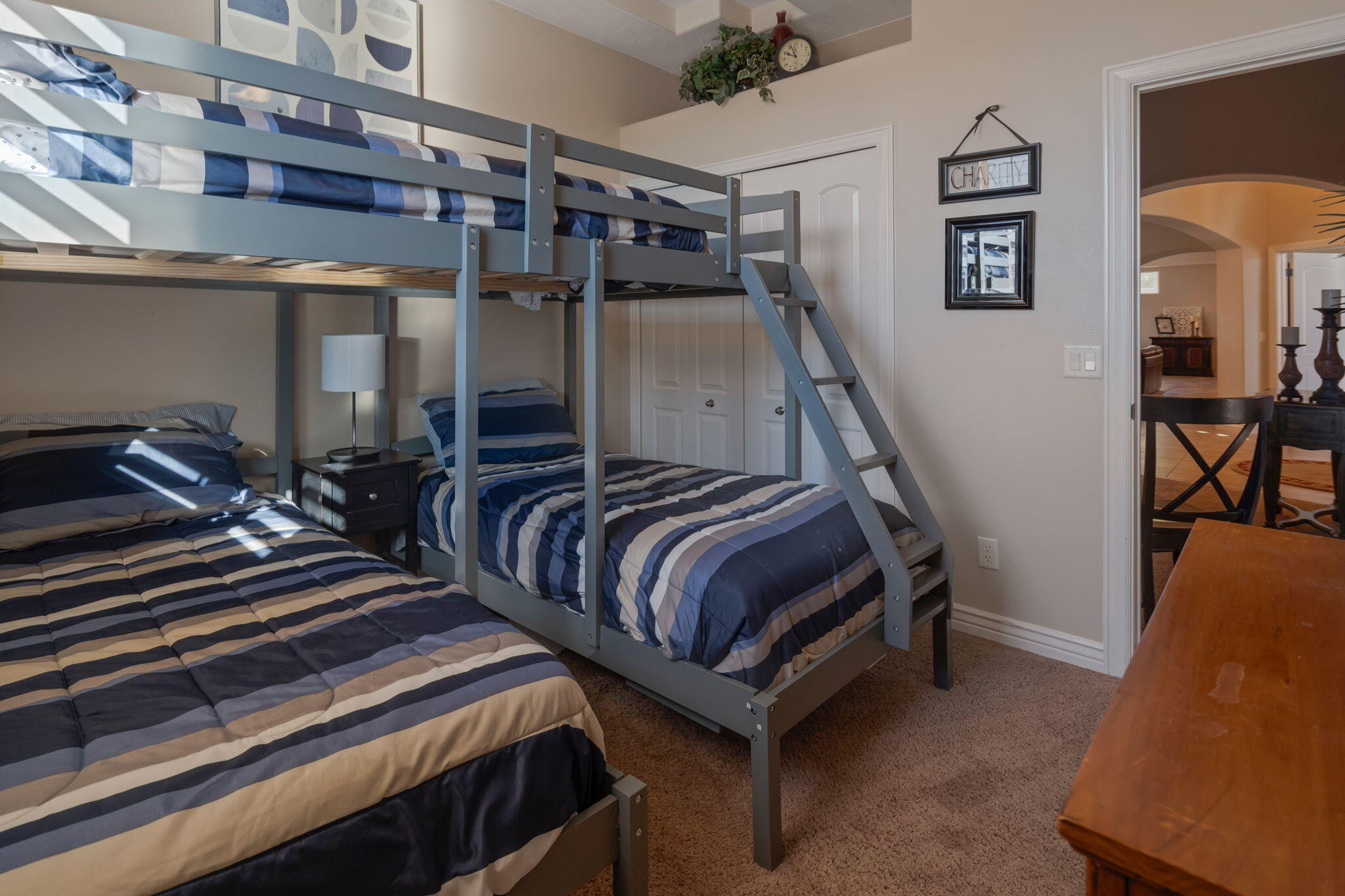 PARADISE CANYON - Residential