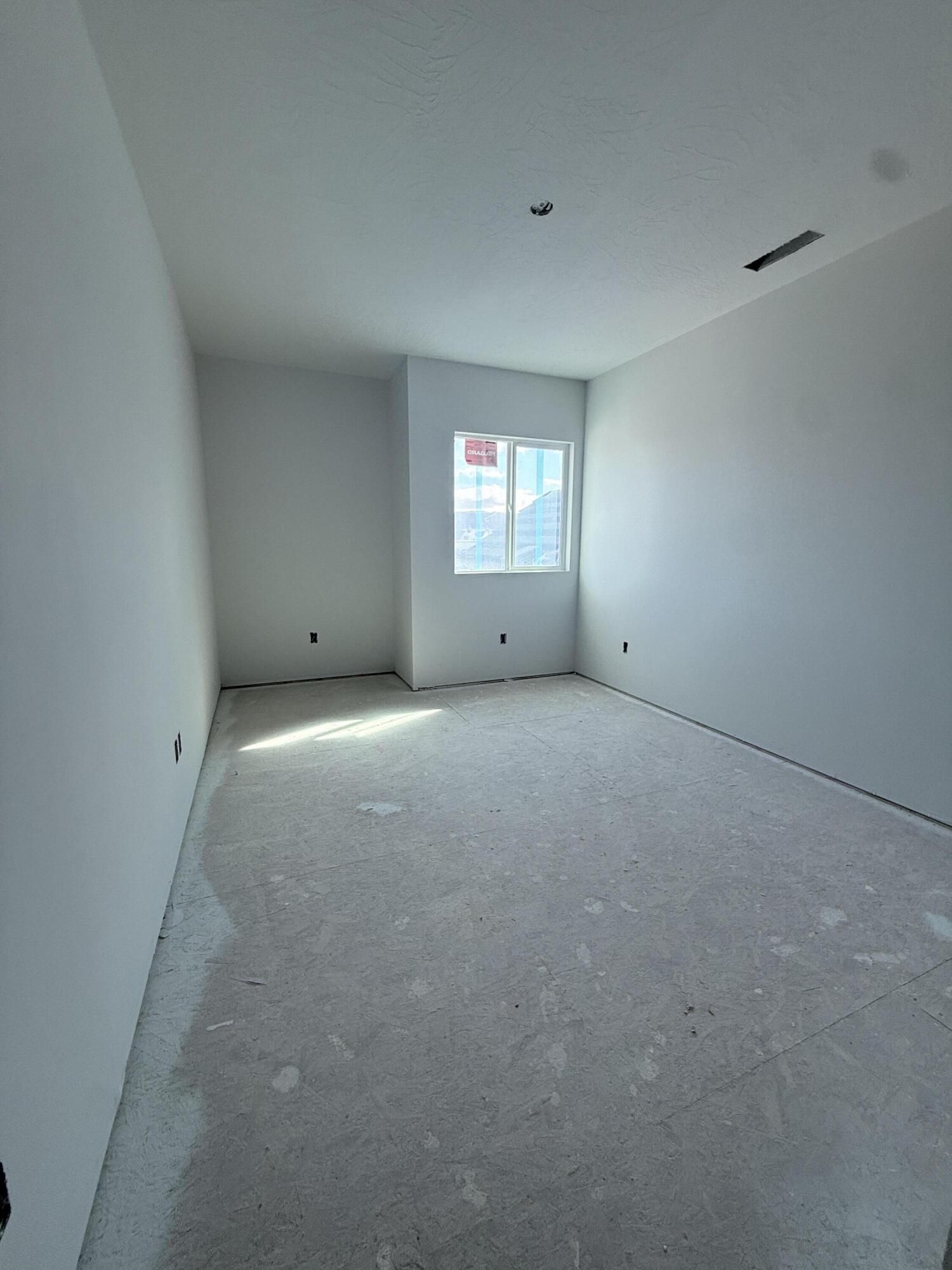 FRANKLIN FIELDS - Residential