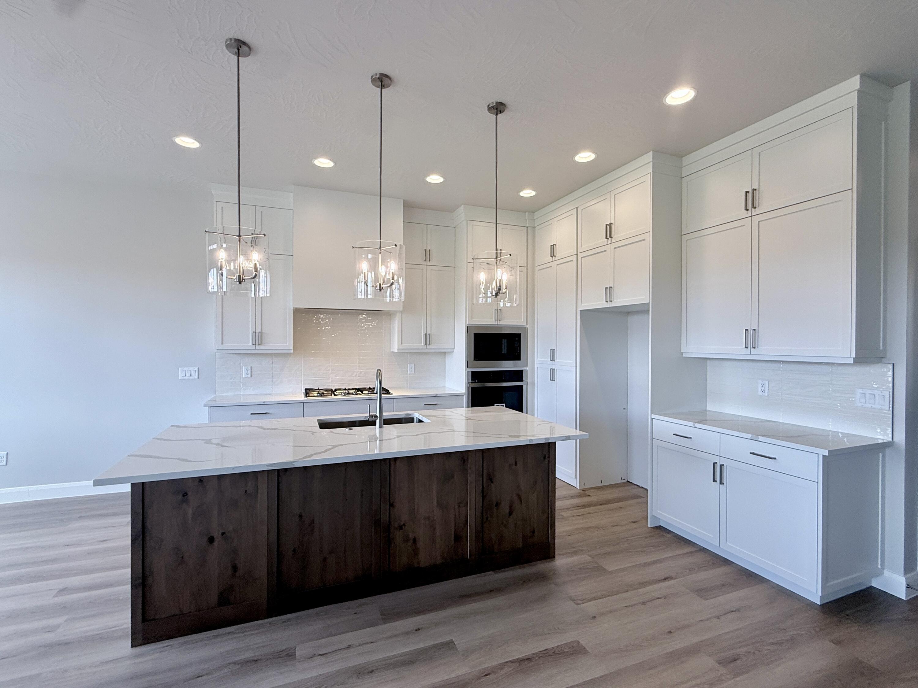 FRANKLIN FIELDS - Residential