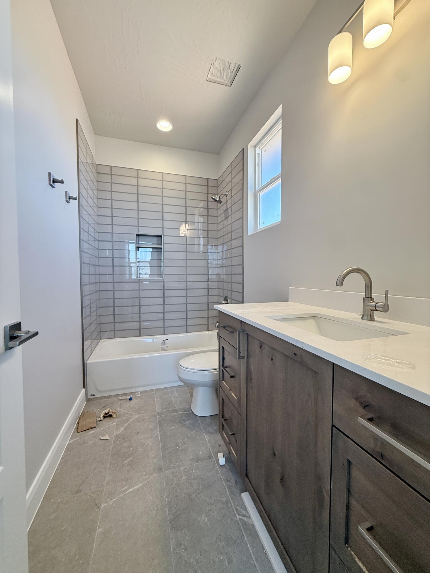 FRANKLIN FIELDS - Residential