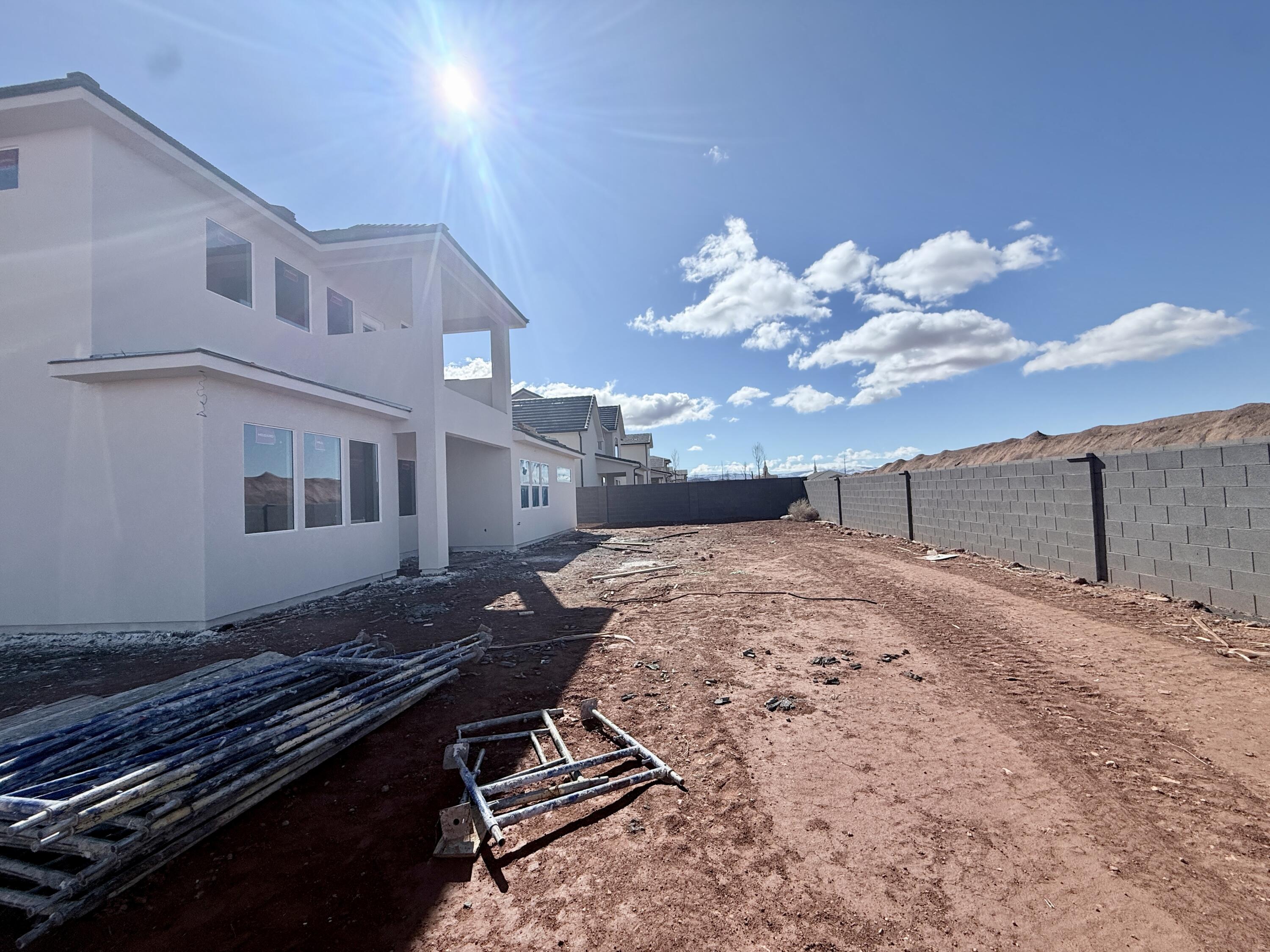 FRANKLIN FIELDS - Residential