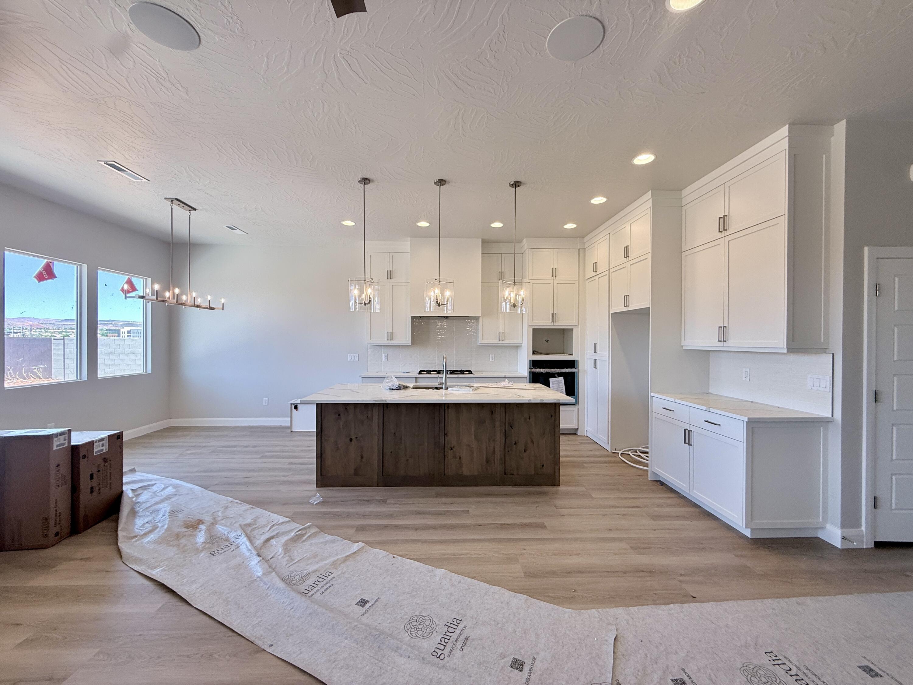 FRANKLIN FIELDS - Residential