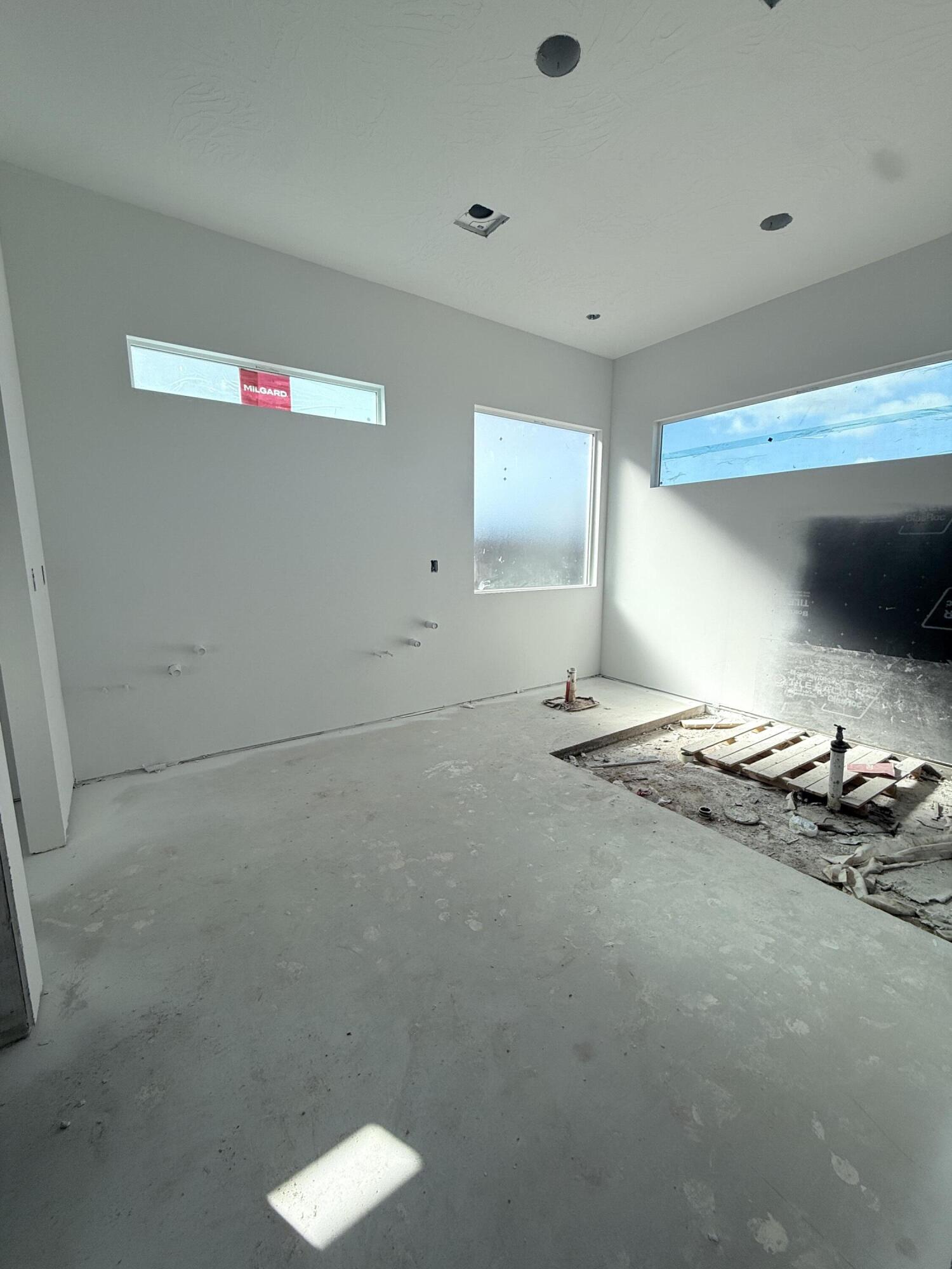 FRANKLIN FIELDS - Residential