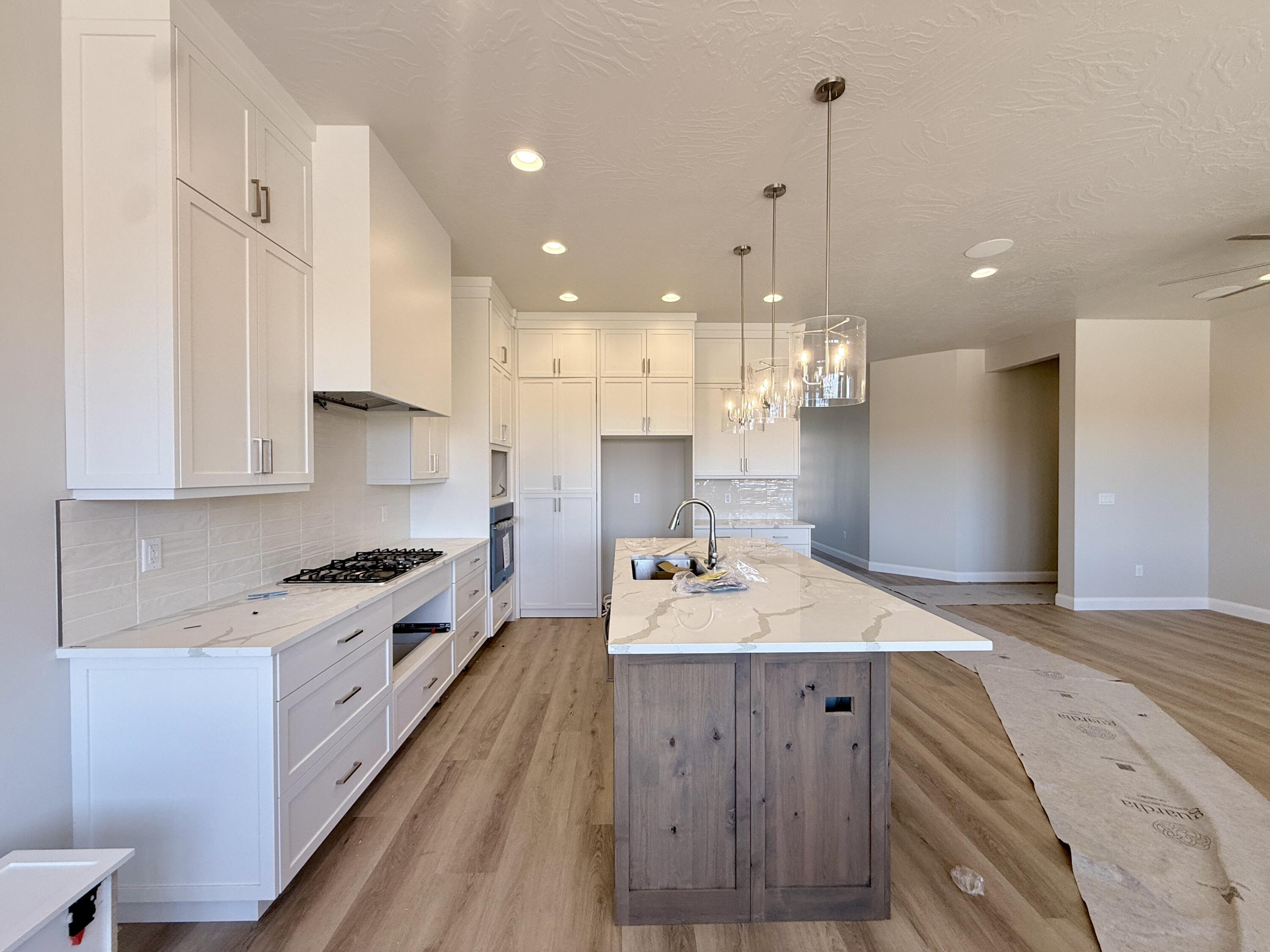 FRANKLIN FIELDS - Residential