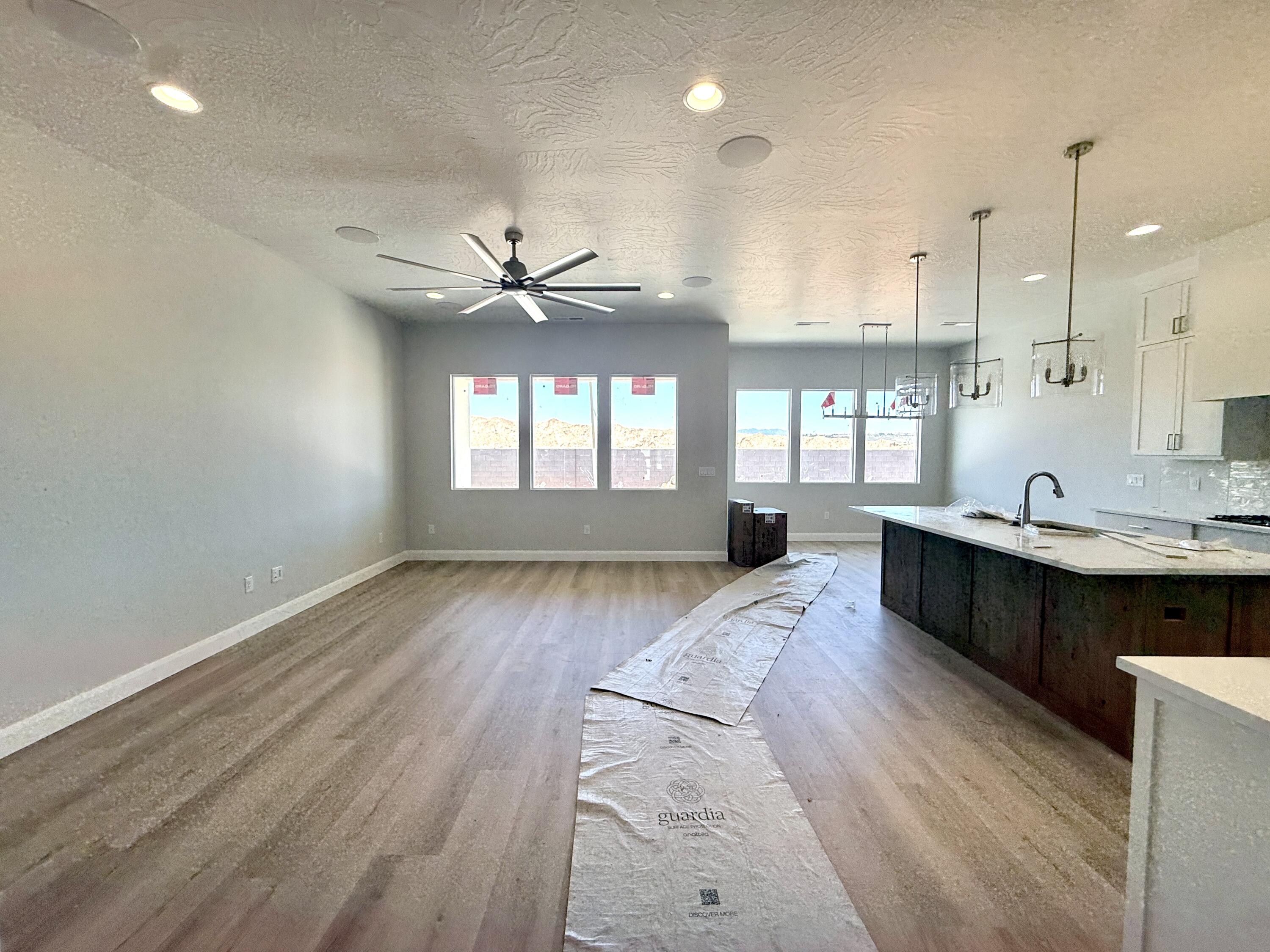 FRANKLIN FIELDS - Residential