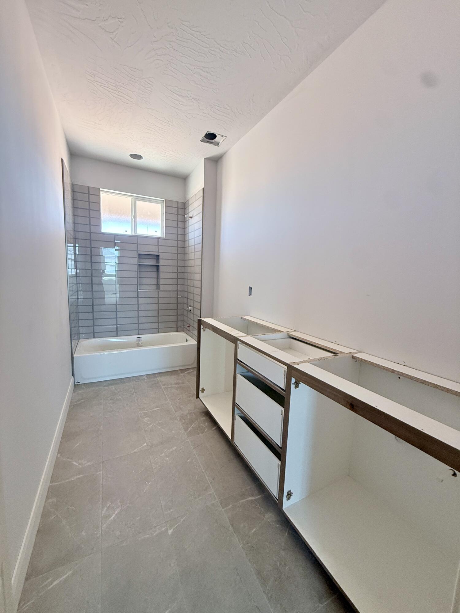 FRANKLIN FIELDS - Residential