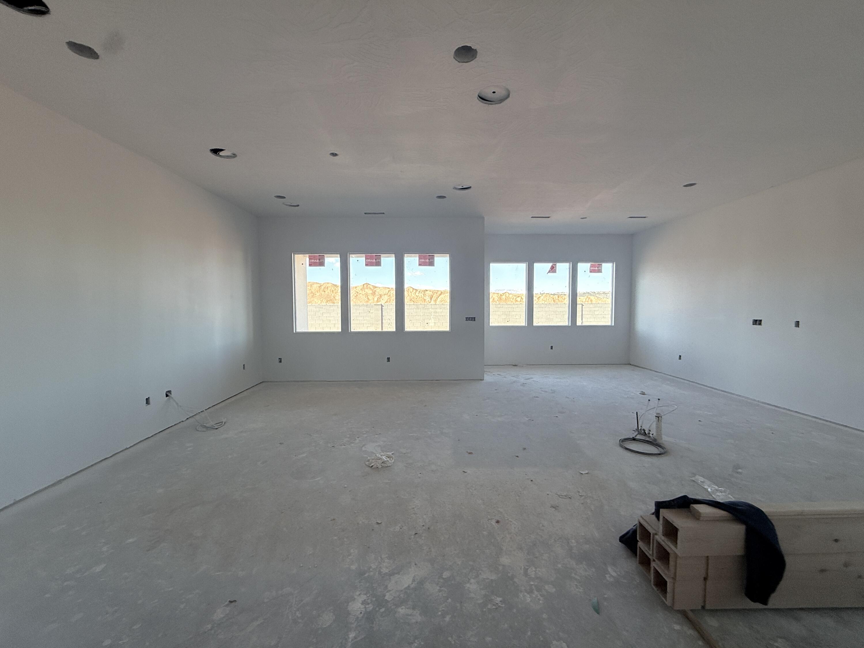 FRANKLIN FIELDS - Residential