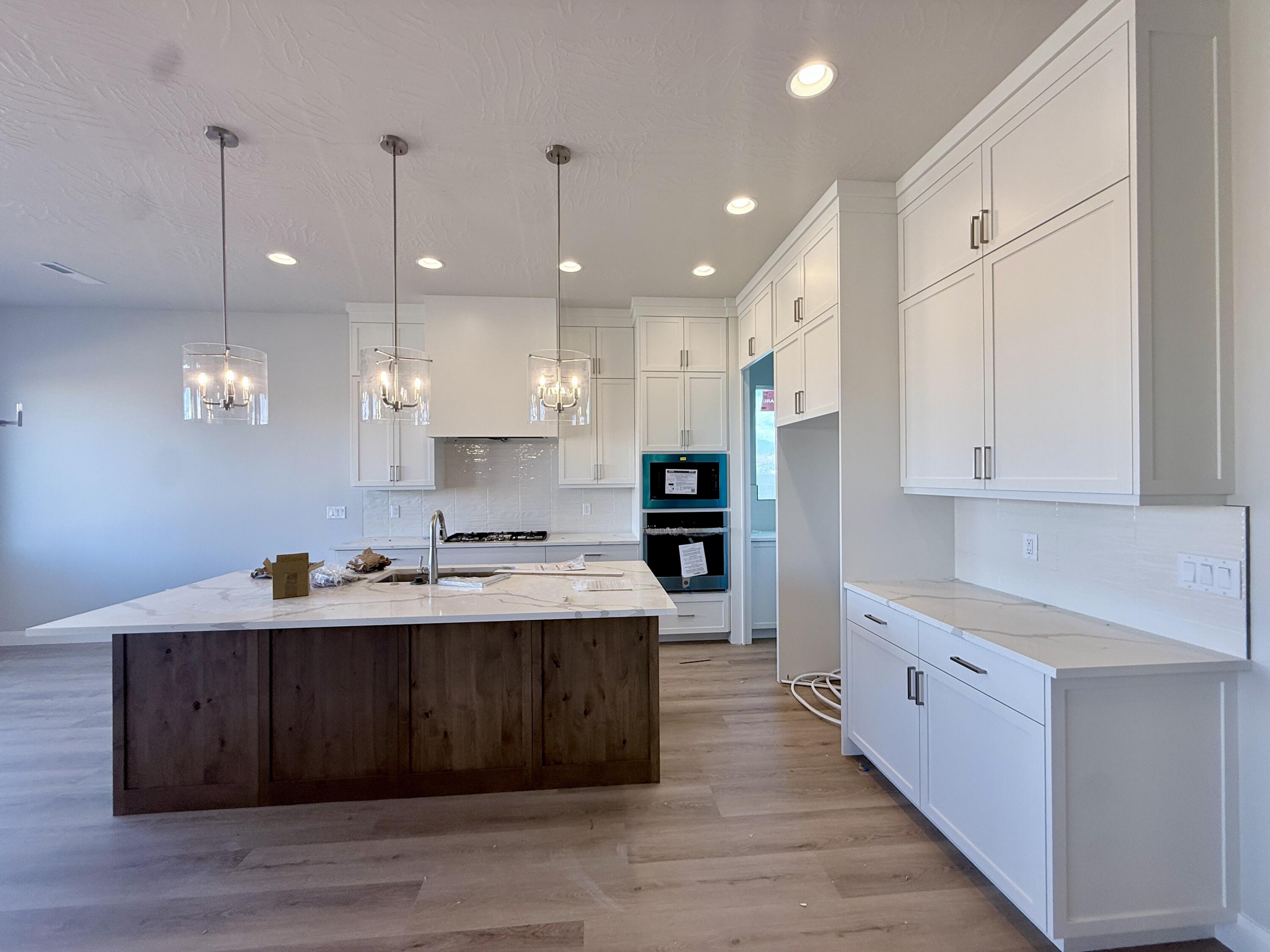 FRANKLIN FIELDS - Residential