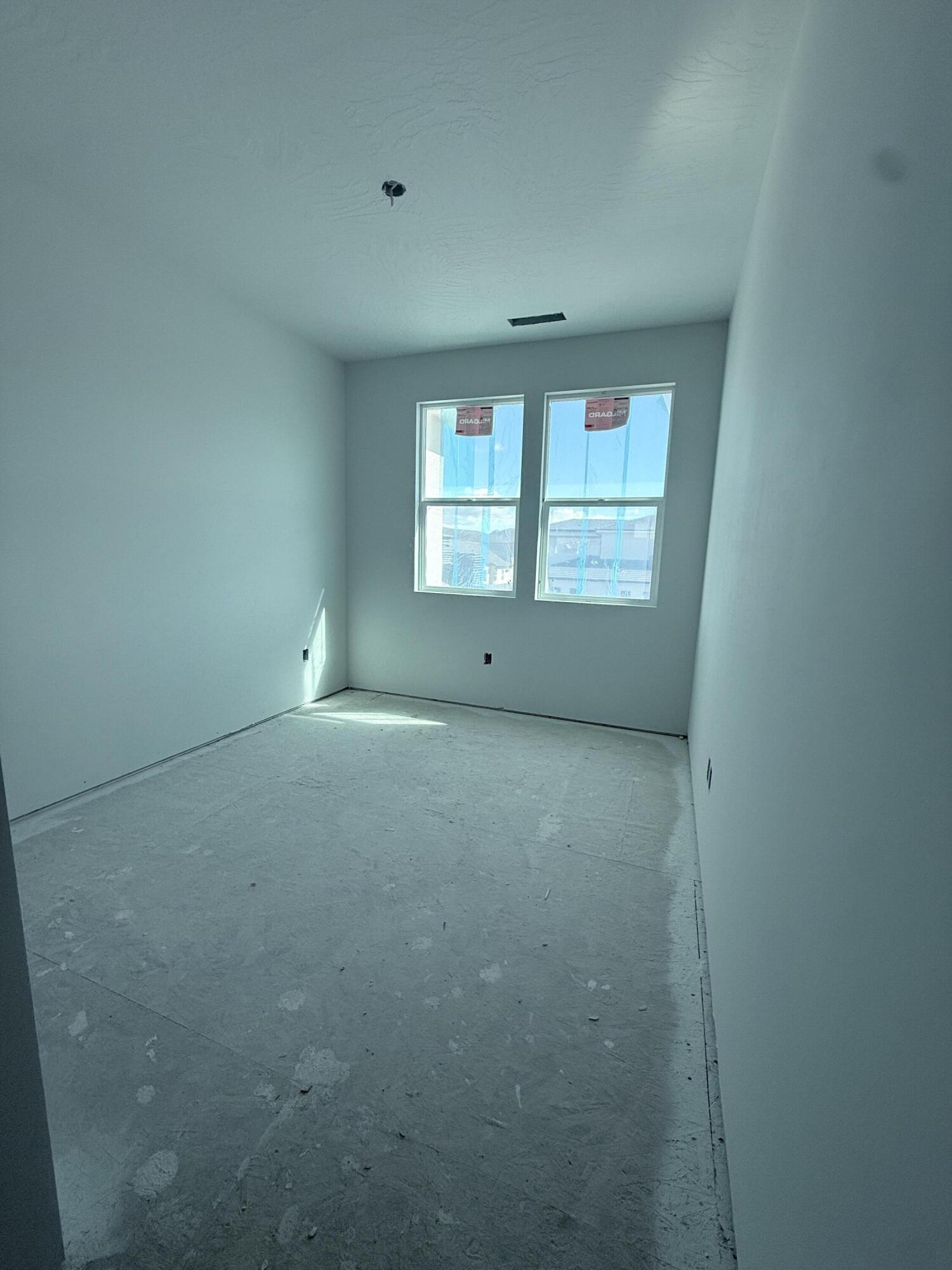 FRANKLIN FIELDS - Residential