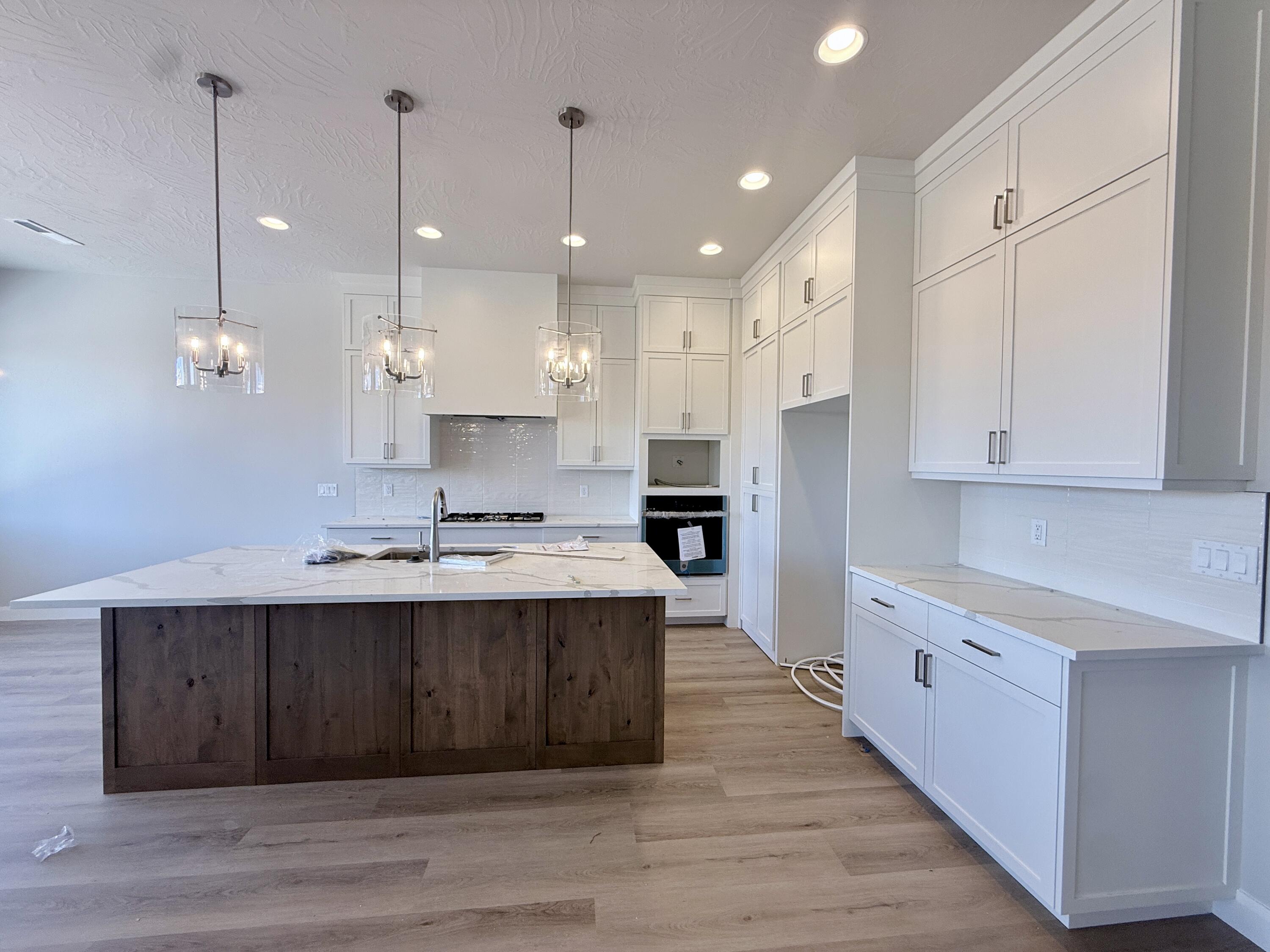 FRANKLIN FIELDS - Residential