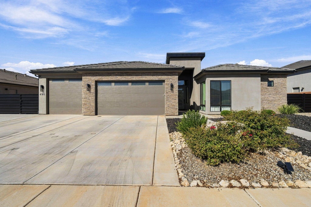 Photo of 498 S Morning Retreat DR, Ivins, UT 84738 (MLS # 26-276262)